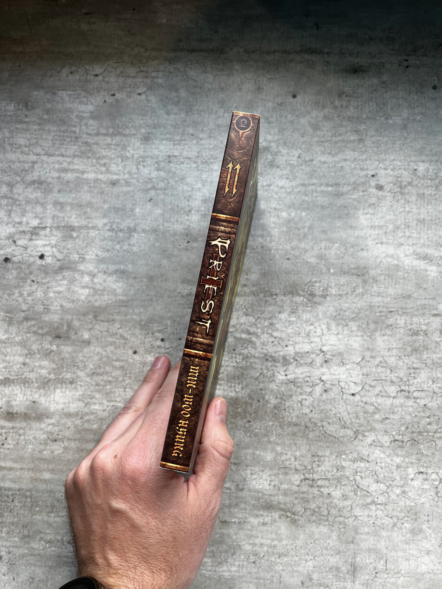 Priest Vol.11 - Min-Woo Hyung - (English) Manga Book