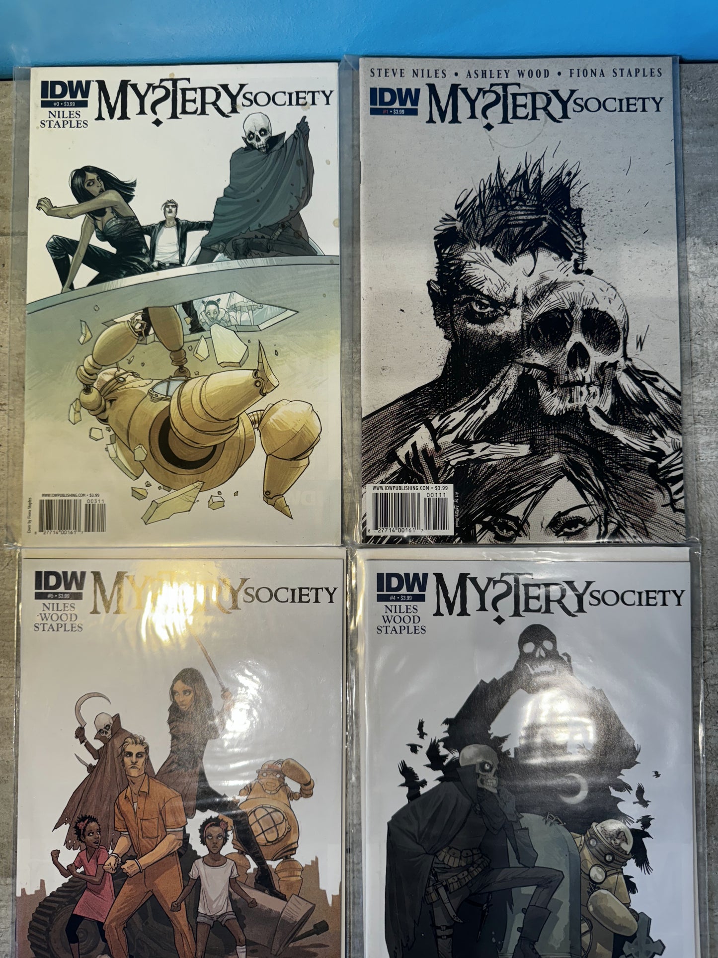2010 - IDW Publishing - Lote de trabajo de Mystery Society - NM+ - Inglés