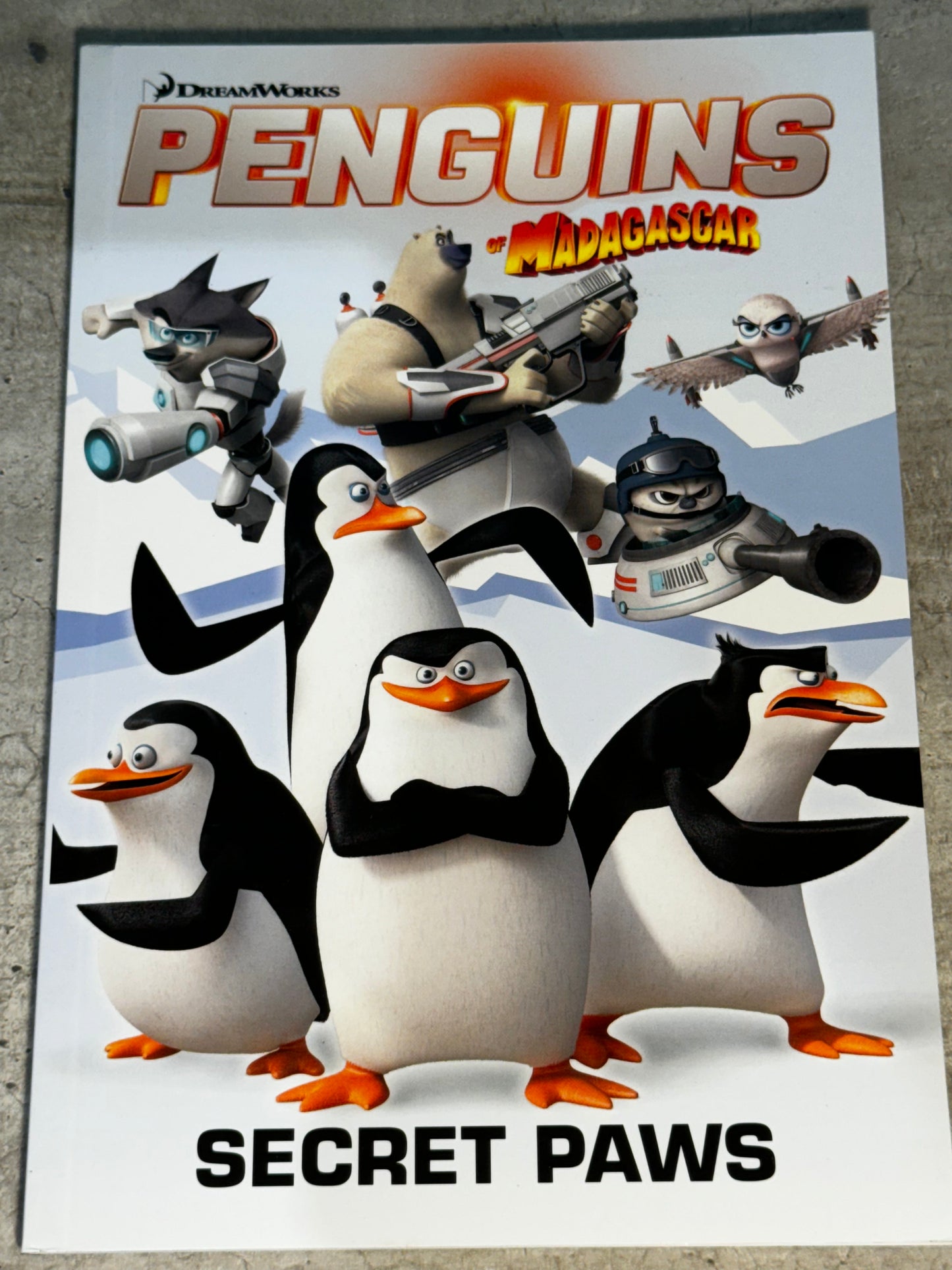 2016 - Titan Books - Penguins Of Madagascar Digest Gn #4 - M - Eng 1