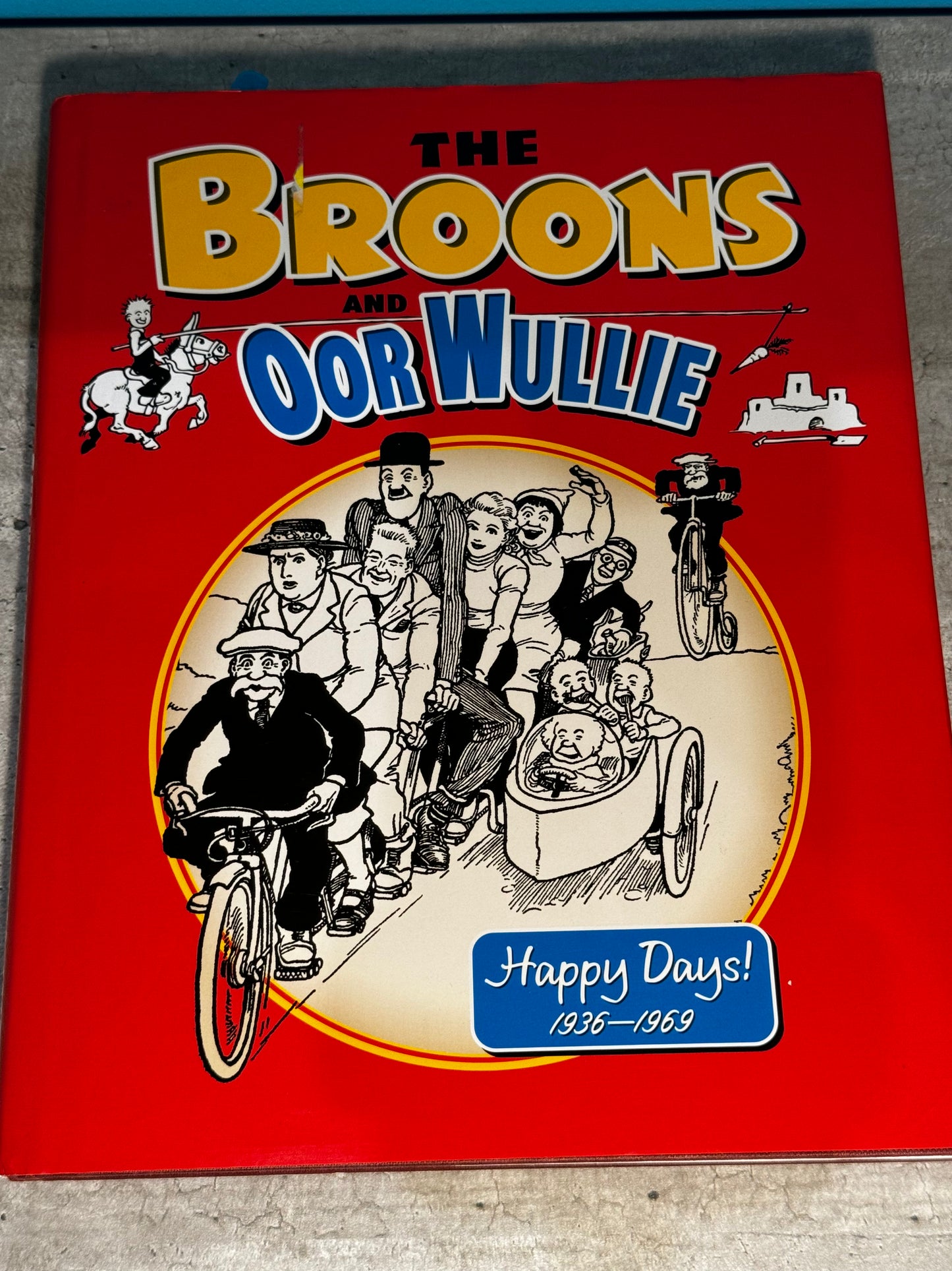 2009 - D.C. Thomson & Co Ltd - The Broons And Oor Wullie #1 - NM+ - Eng 1