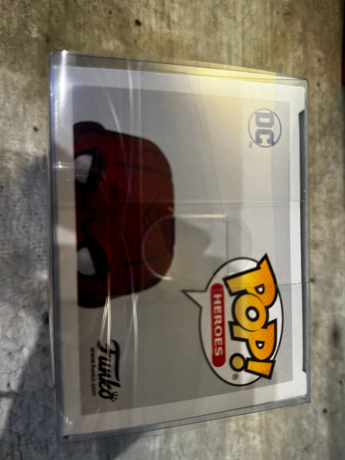 Figura de vinilo Funko Pop! Batman de Red Hood DC Heroes n.º 372