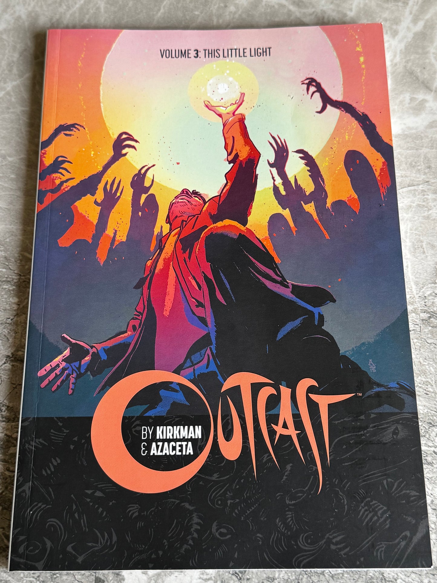 2016 - Image Comics - Outcast by Kirkman & Azaceta TP #3M - ENG 1