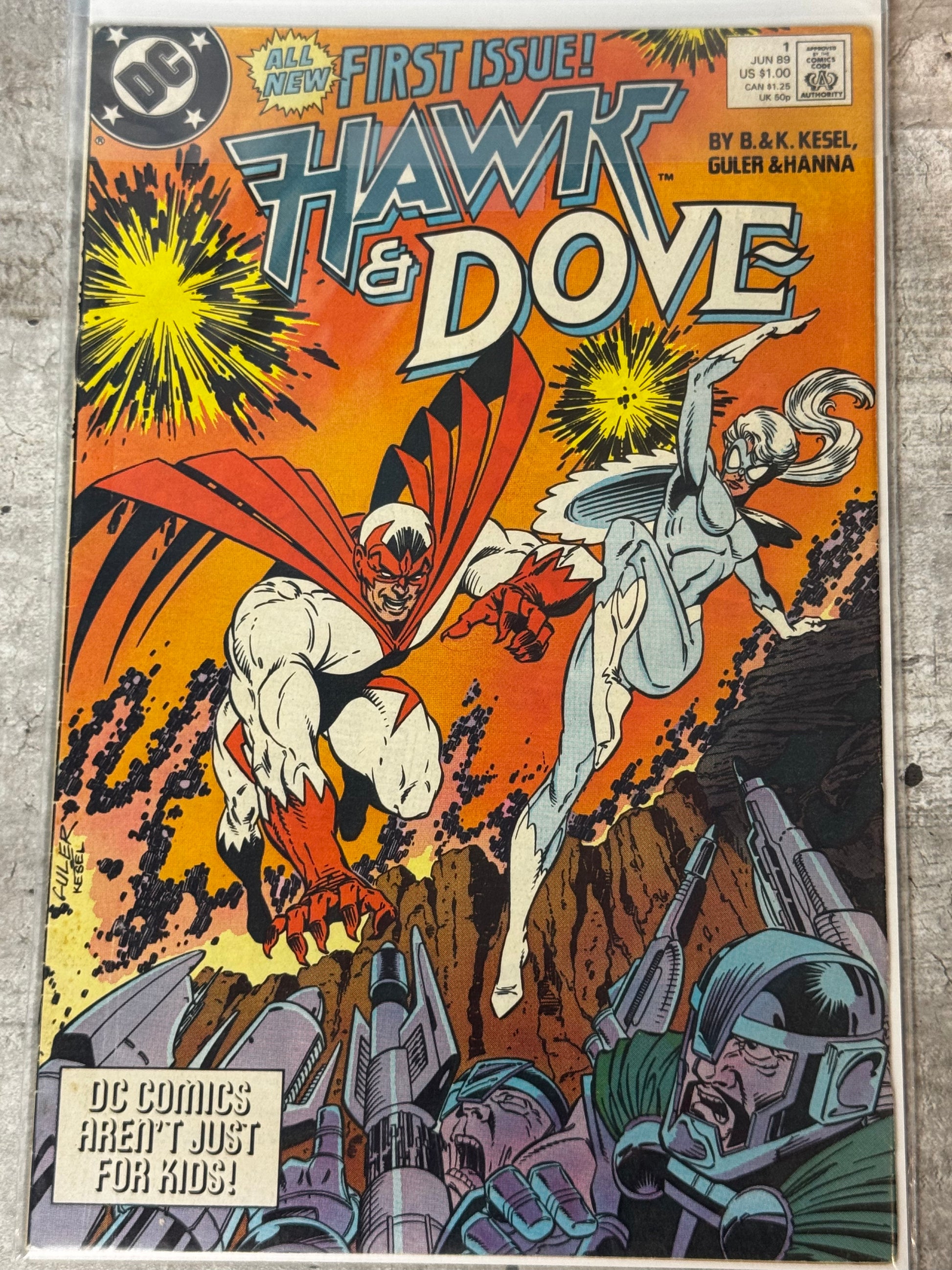 1989 - Hawk & Dove, Vol. 3 #1 Var. A - Gauntlet! - NM - ENG 1