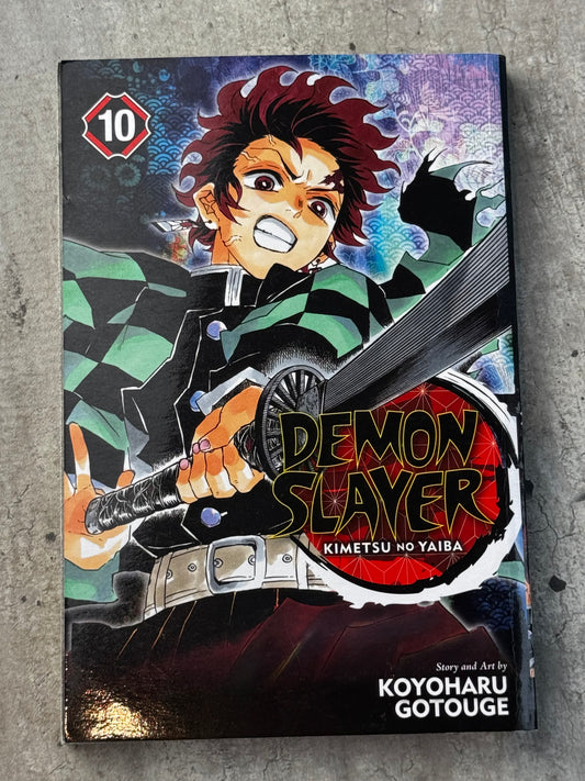 2020 - Demon Slayer Kimetsu No Yaiba #10 - M - ENG 1
