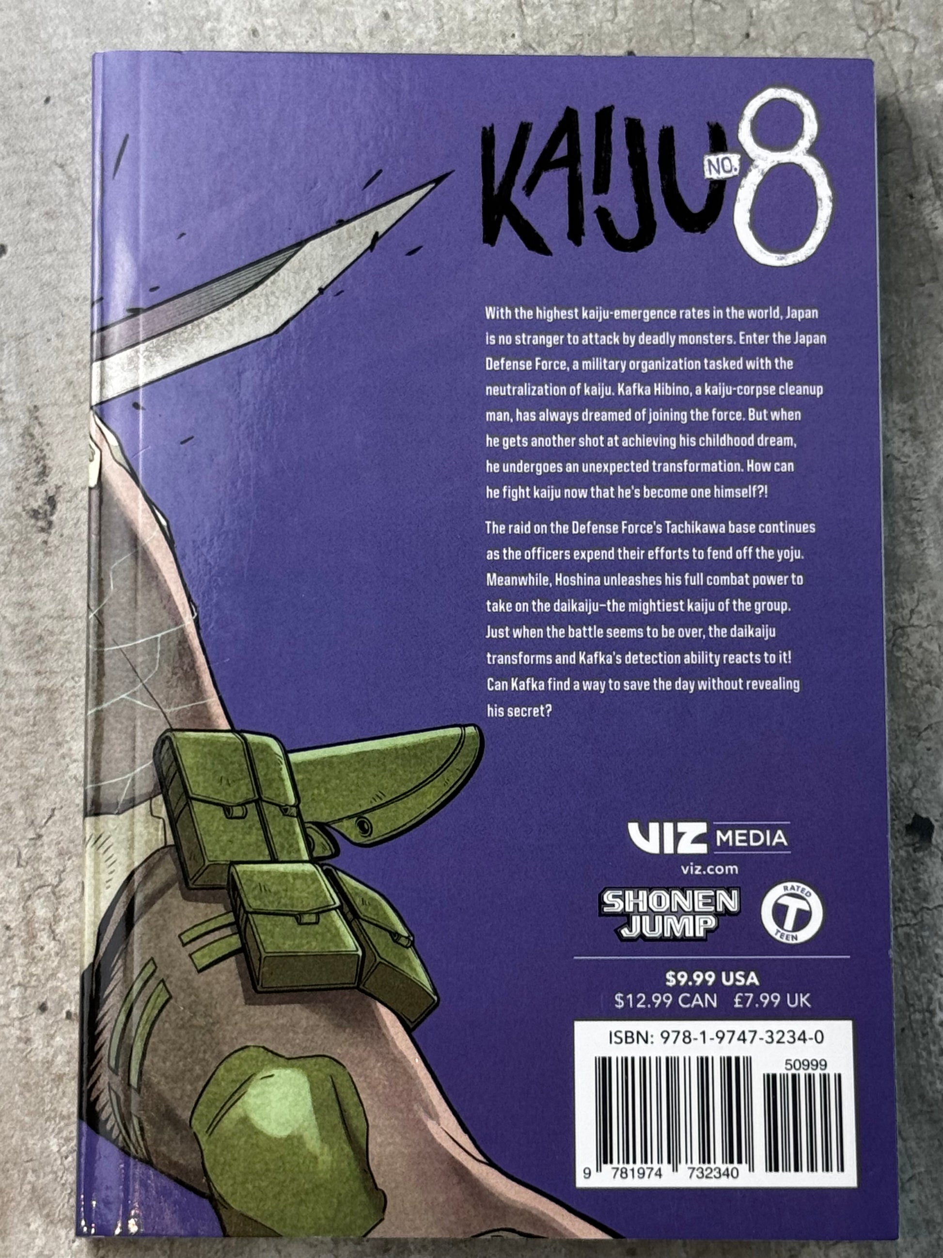 2022 - Kaiju No 8 #4 - M - ENG 2