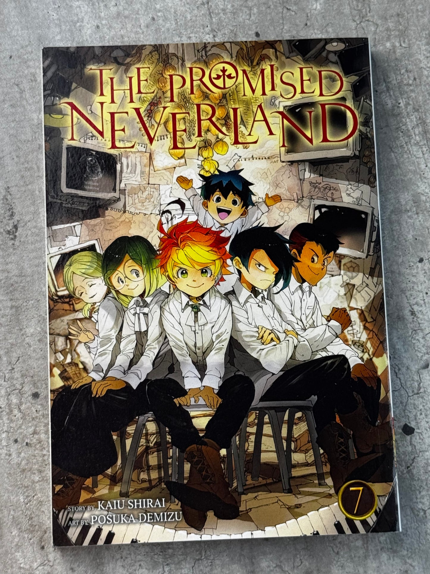 2017 - The Promised Neverland #7 - M - ENG 1