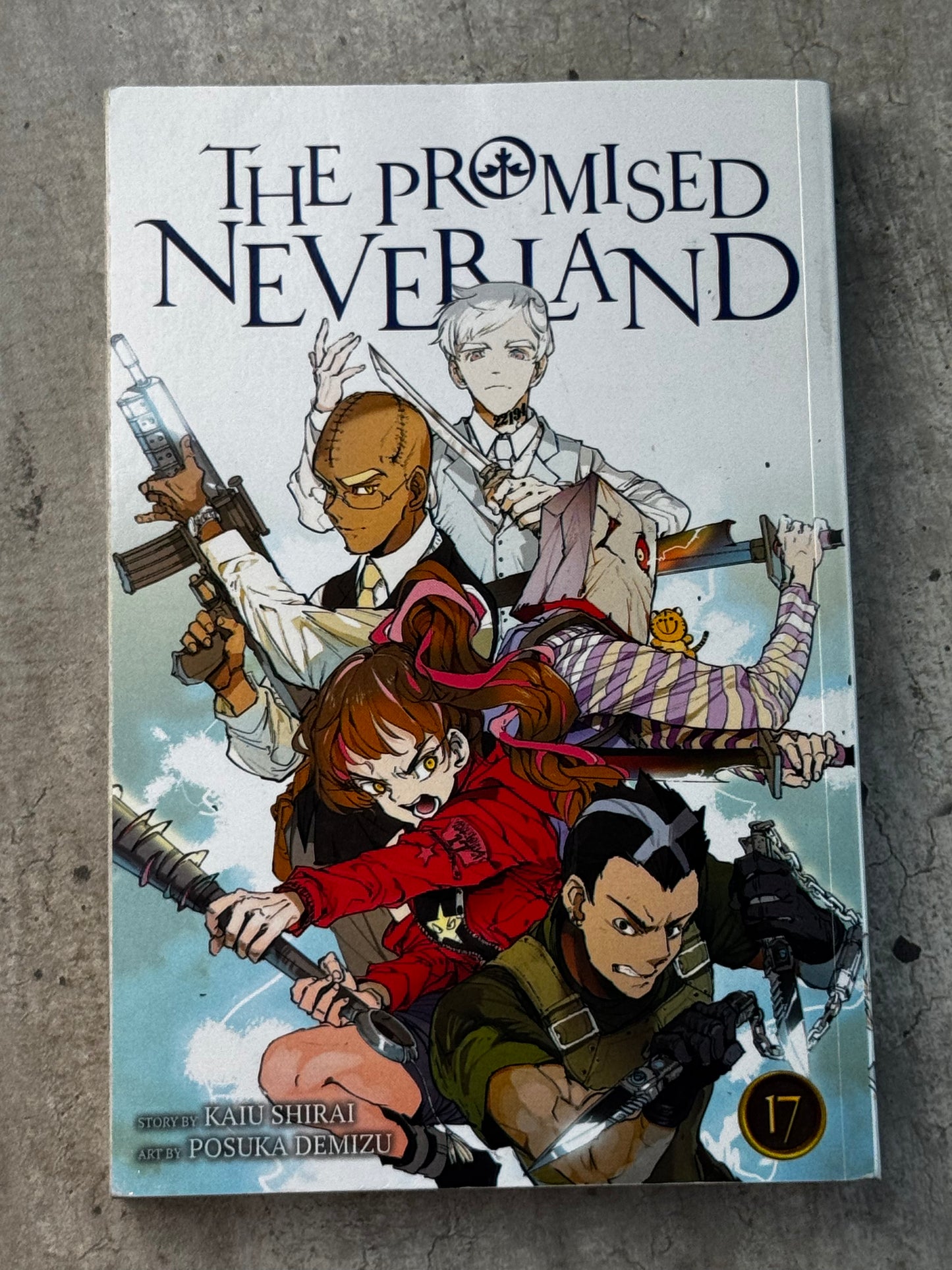 2017 - The Promised Neverland #17 - M - ENG 1