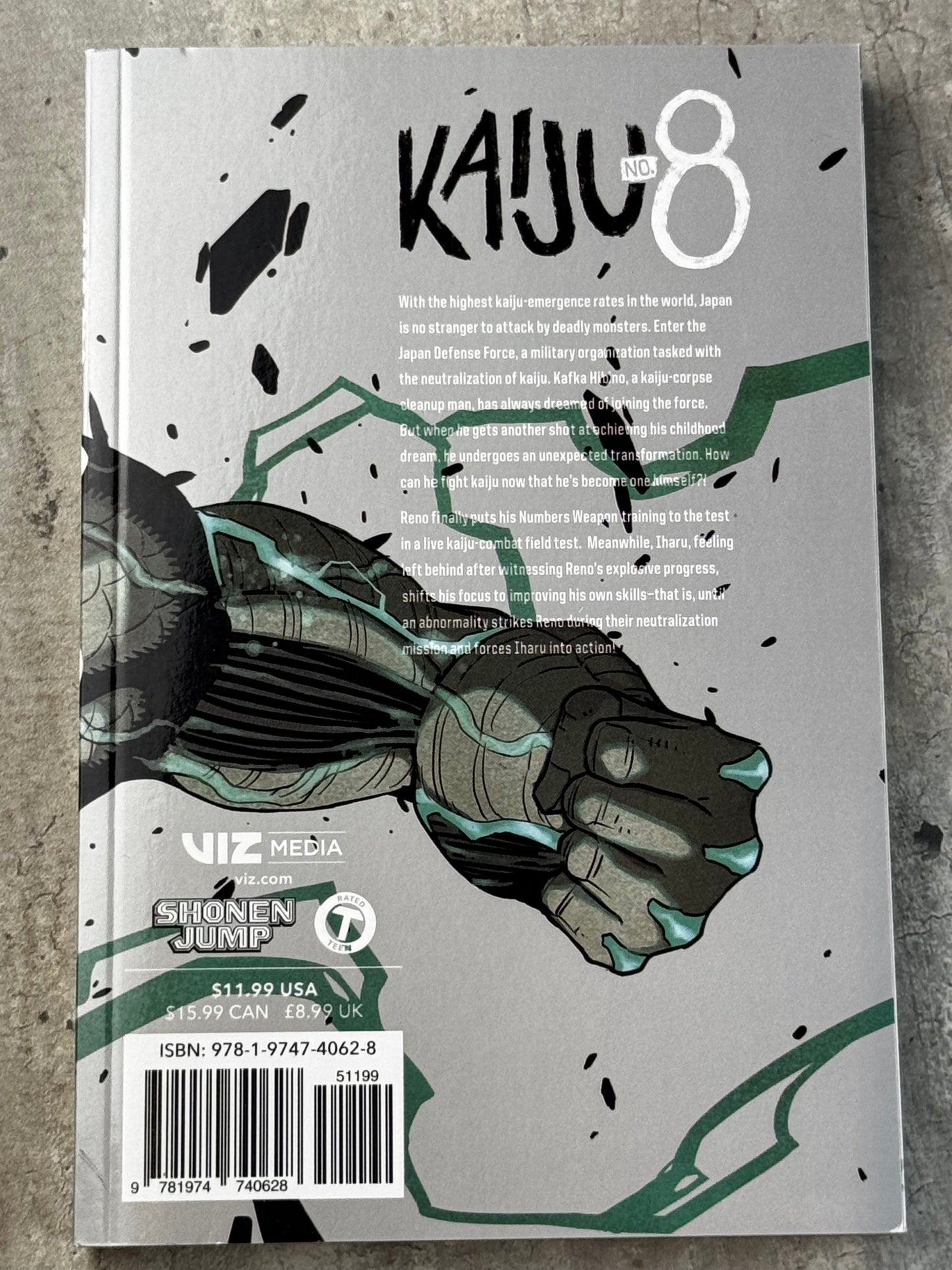 2023 - Kaiju No 8 #8 - M - ENG 2