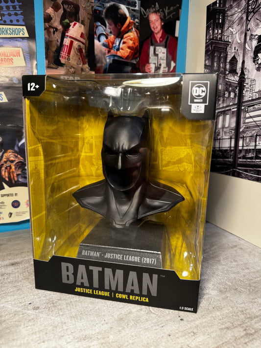 DC Direct 1/3 Scale Batman Justice League - Cowl Replica - M