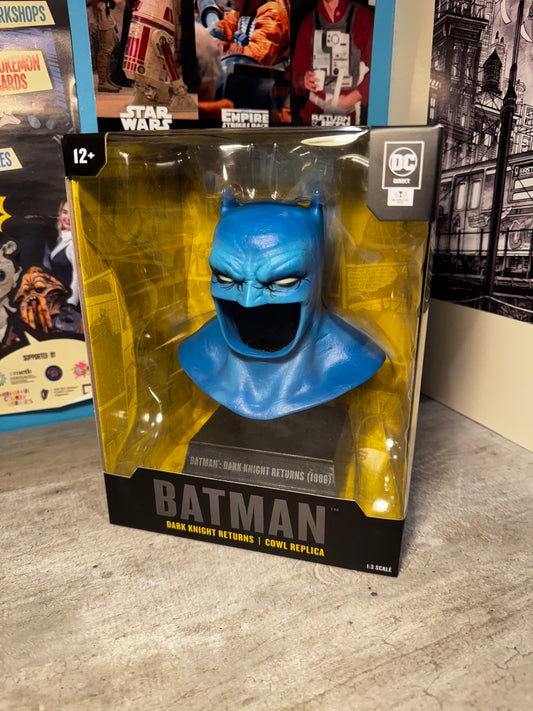 DC Direct 1/3 Scale Batman Dark Knight - Cowl Replica - M