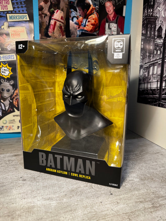 DC Direct 1/3 Scale Batman Arkham Asylum - Cowl Replica - M