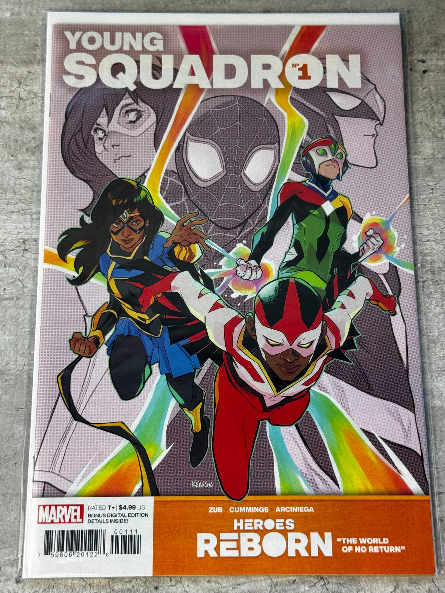 2021 - Heroes Reborn: Young Squadron #1 Var. A - Truth at All Costs - NM+ - ENG 1