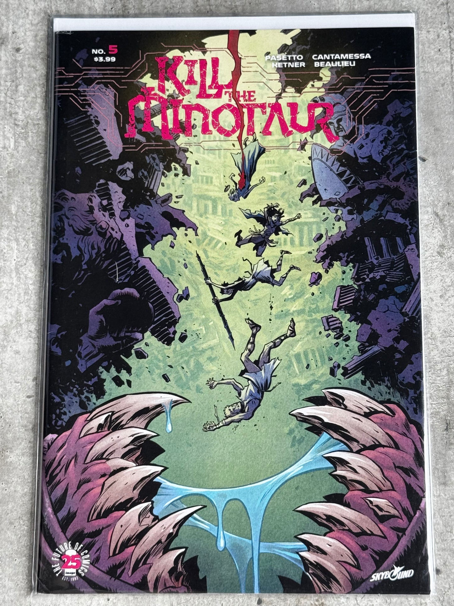 2017 - Kill The Minotaur #5 Var. A - NM/M - ENG 1