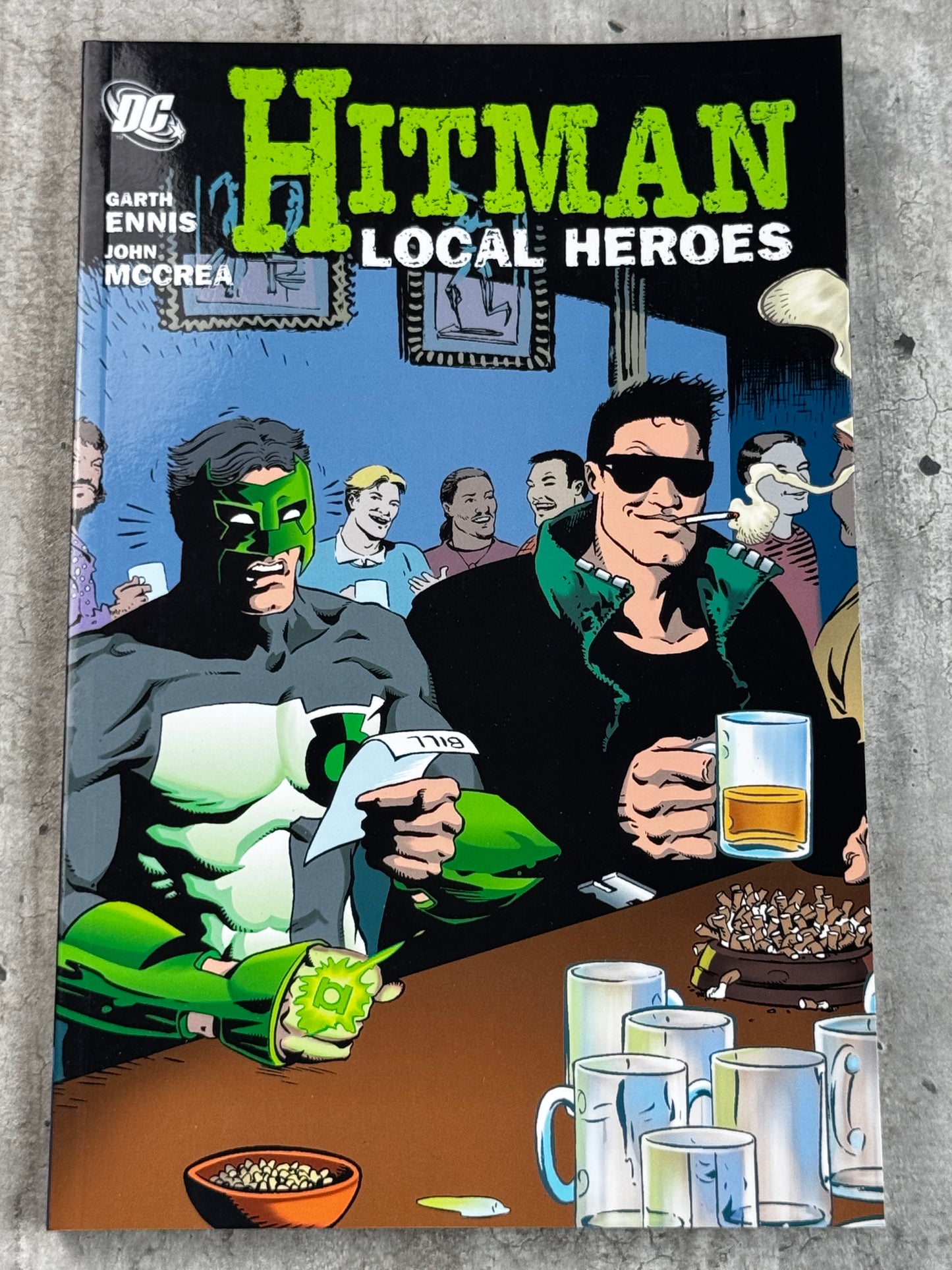 2010 - Hitman: Local Heroes #3 Var. TP-B - Collects #9-14, Annual #1 - M - ENG 1
