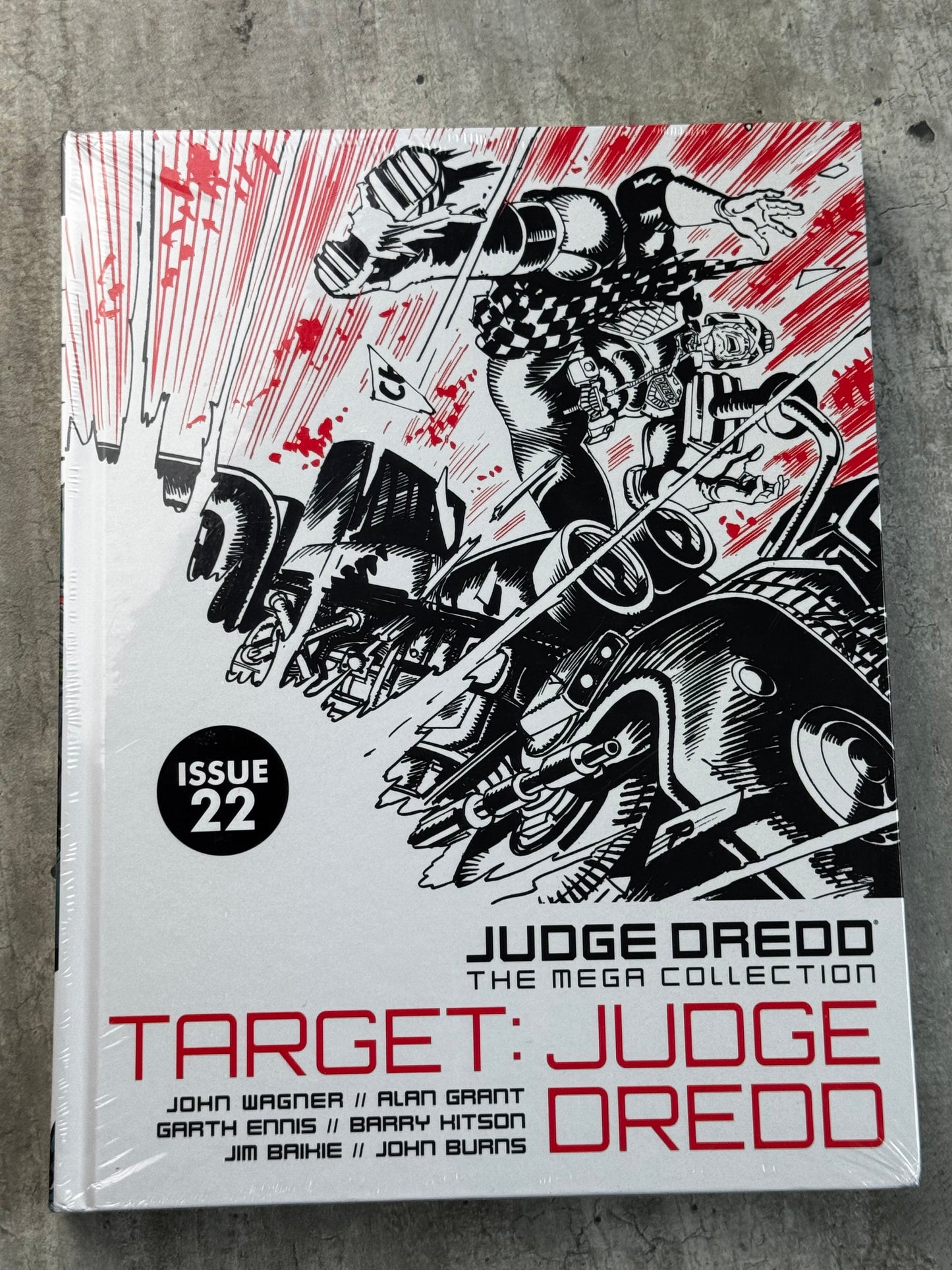 2015 - Judge Dredd: The Mega Collection #22 - Target: Judge Dredd - M - ENG 1
