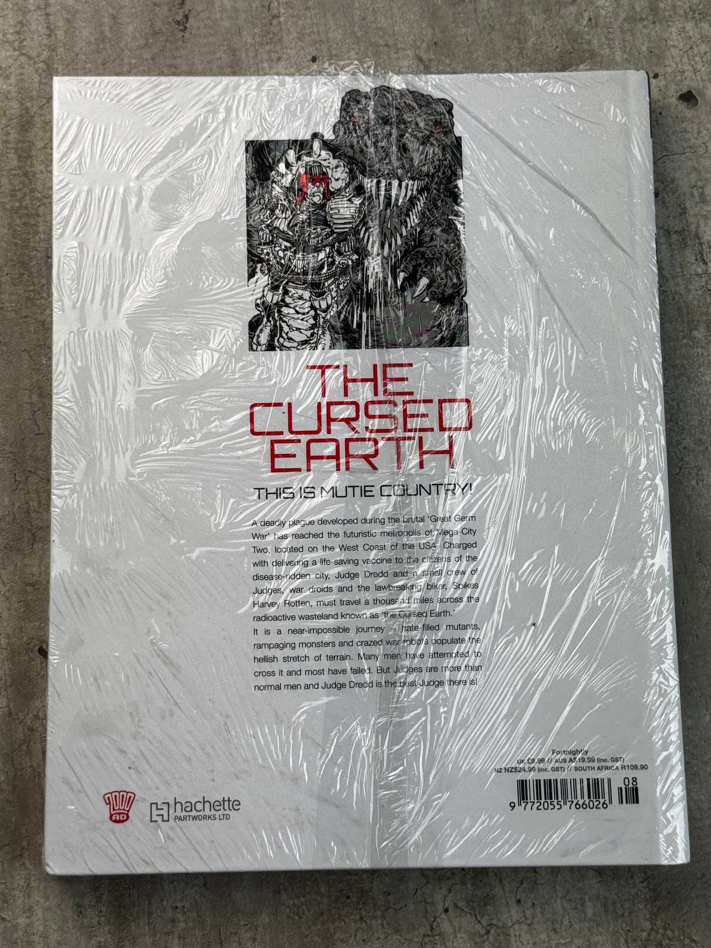 2015 - Judge Dredd: The Mega Collection #8 - The Cursed Earth - M - ENG 2