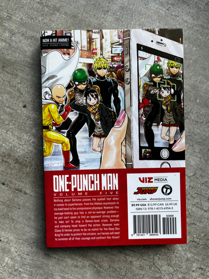 One-Punch Man Vol. 05 - Yusuke Murata - Libro de manga (en inglés)