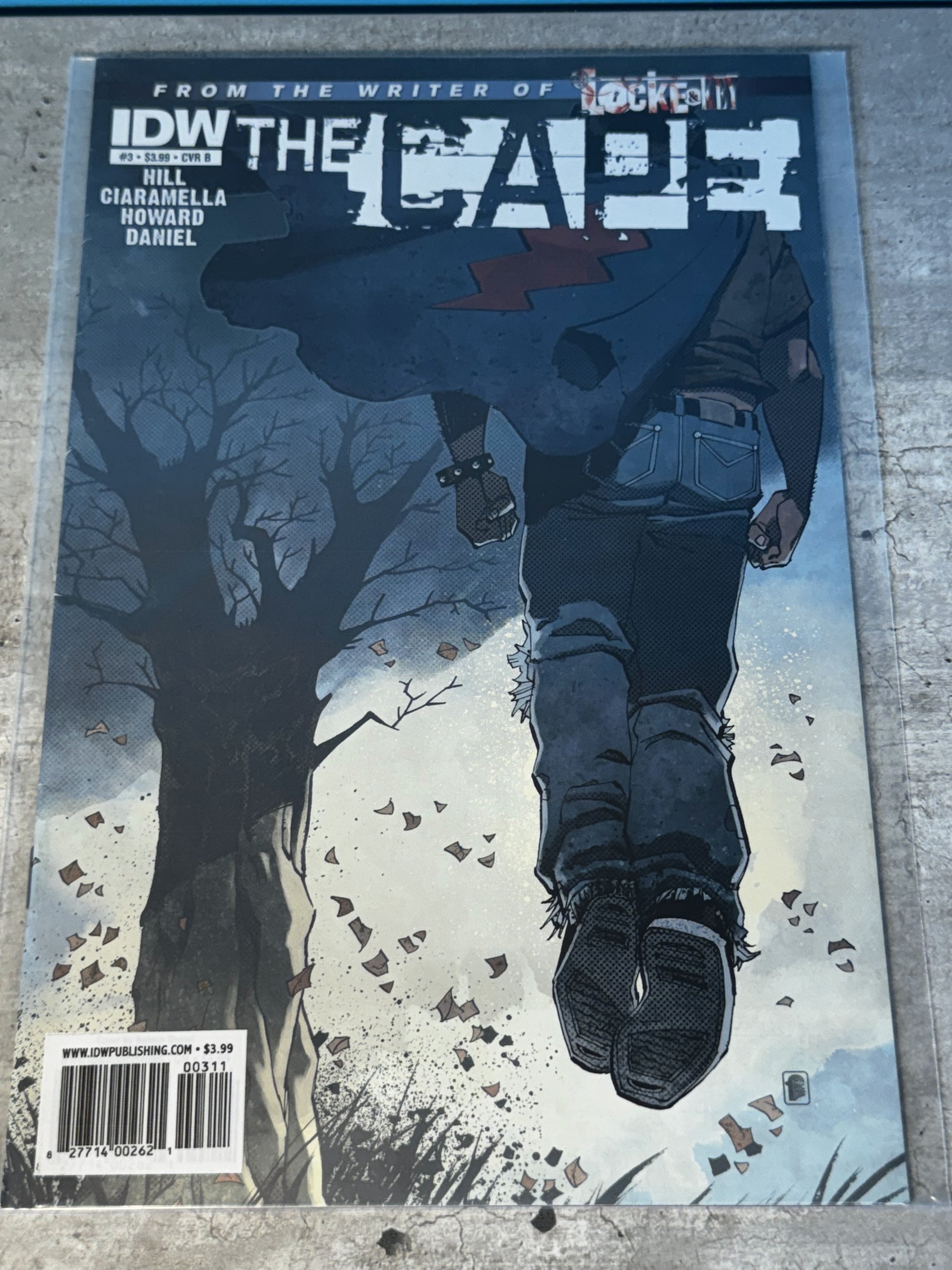 2011 - IDW Publishing - The Cape #3 - NM+ - English 80