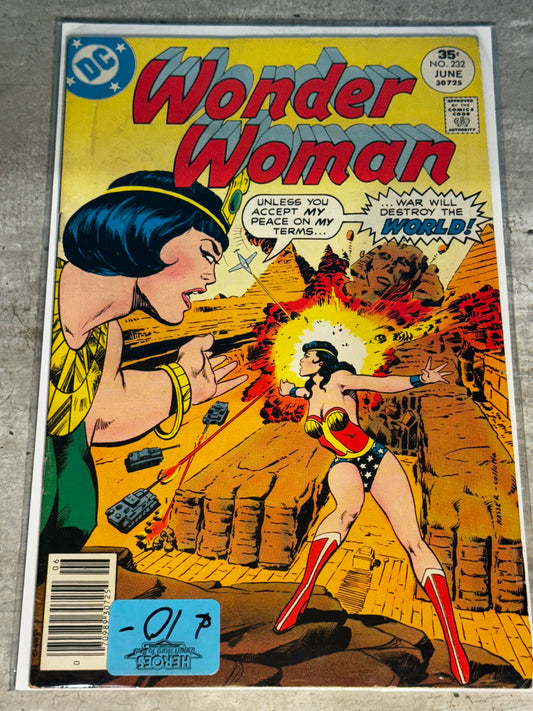 1977 - DC Comics - Wonder Woman, Vol. 1 #232 - VF+ - English 1