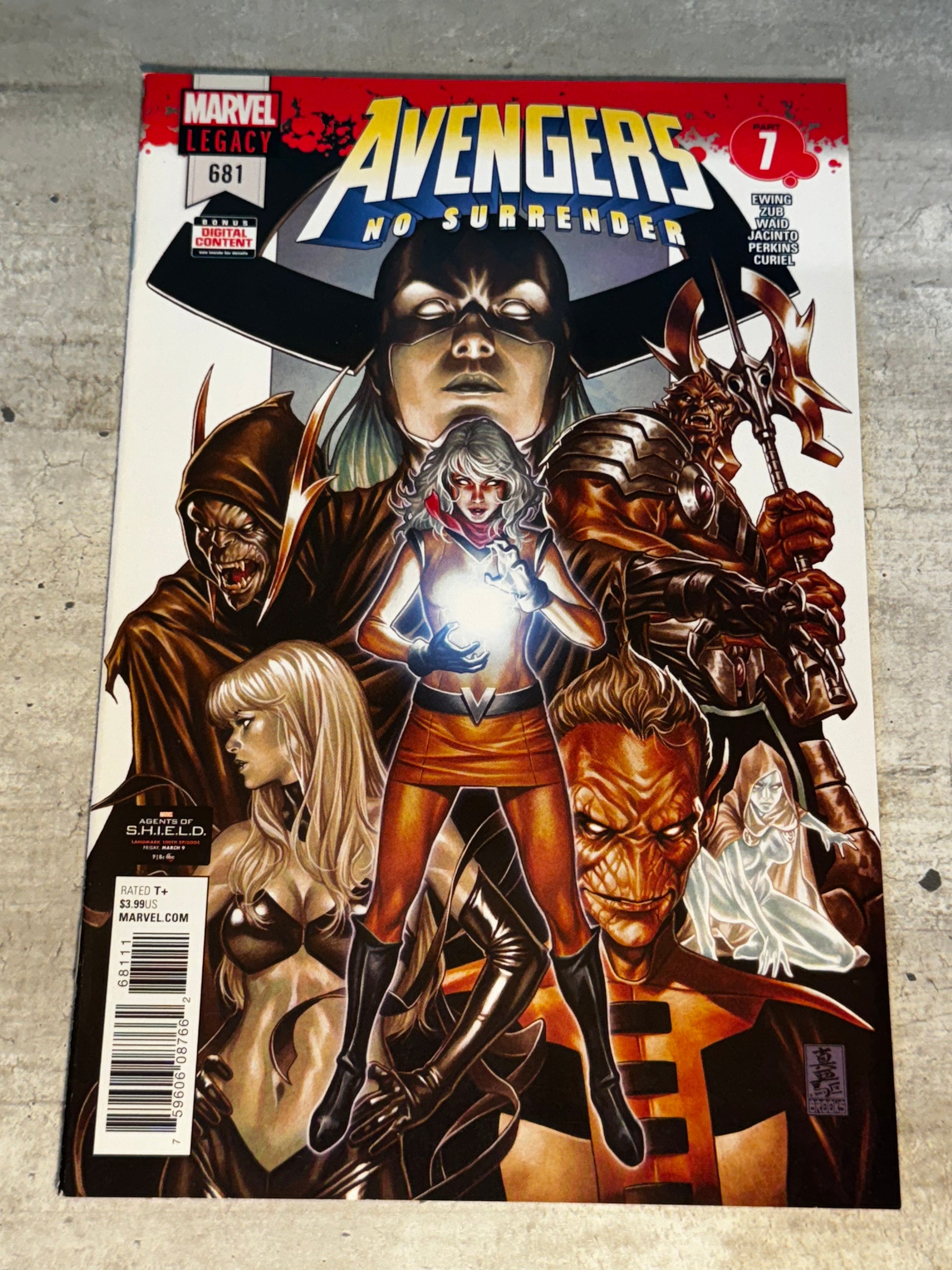 2018 - Marvel Comics - Avengers, Vol. 7 #681 - NM+ - English 1