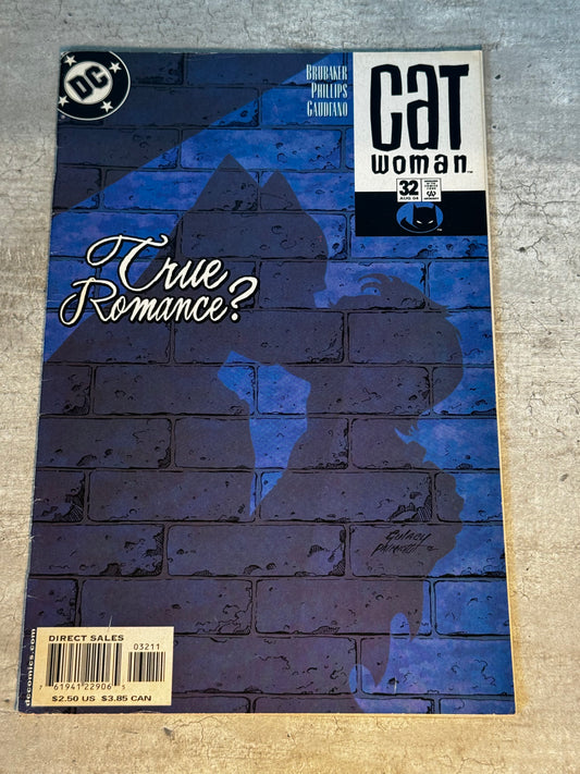 2004 - DC Comics - Catwoman, Vol. 3 #32 - VF - English 1