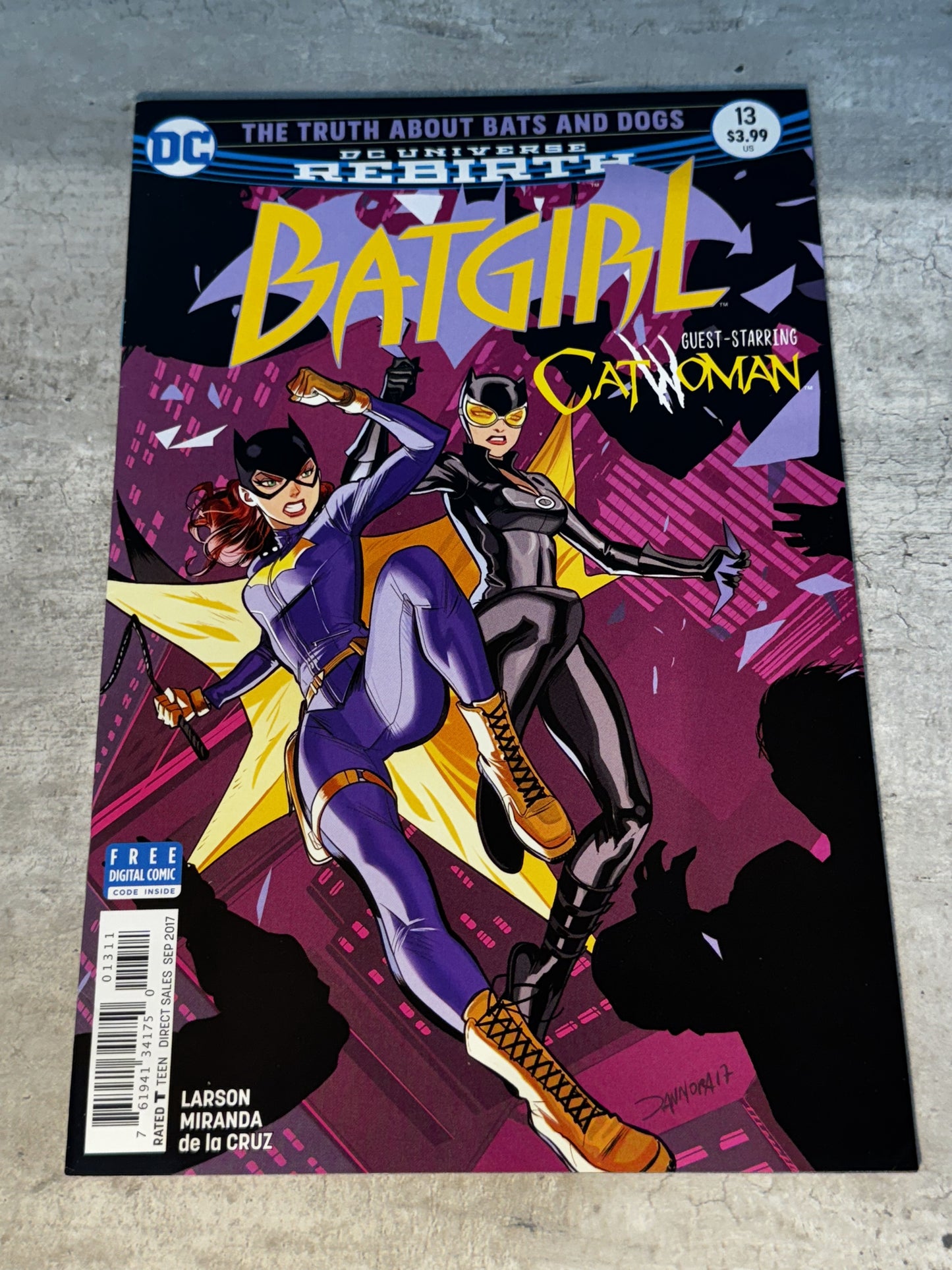 2017 - DC Comics - Batgirl, Vol. 5 #13 - VF/NM - English 1