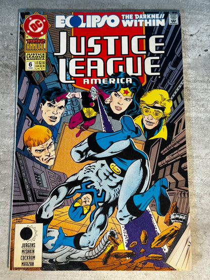 1992 - DC Comics - Justice League / International / America Annual #6 - VF+ 1