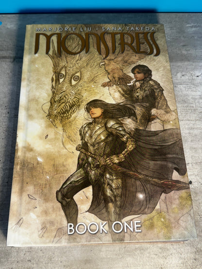 2019 - Image Comics - Monstress HC #1 - NM/M - English 1