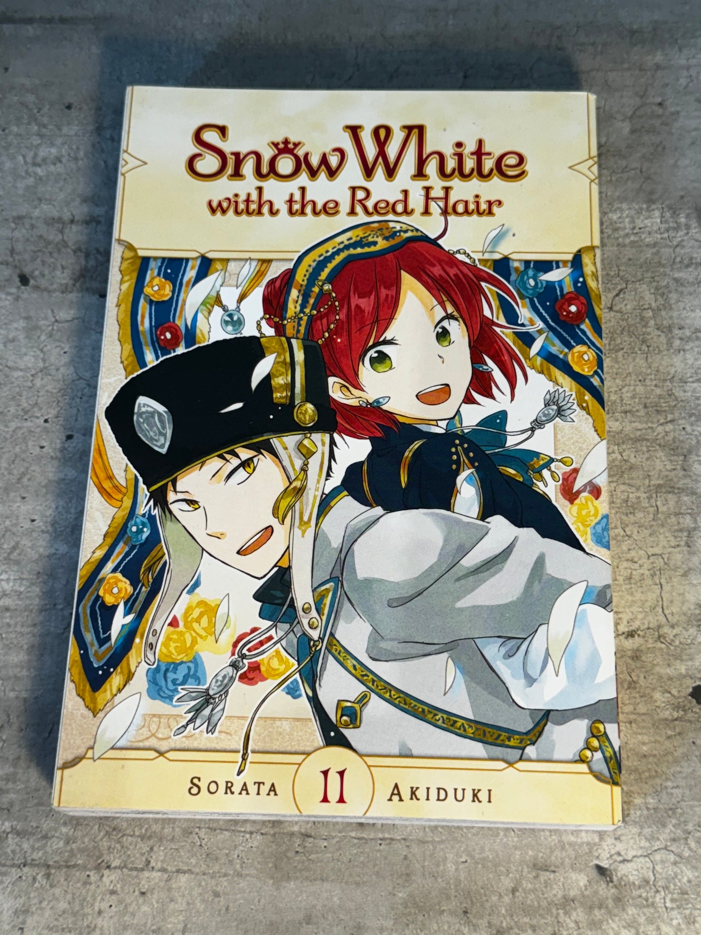 2021 - Viz Comics - Snow White with the Red Hair #11 - NM- - English 1