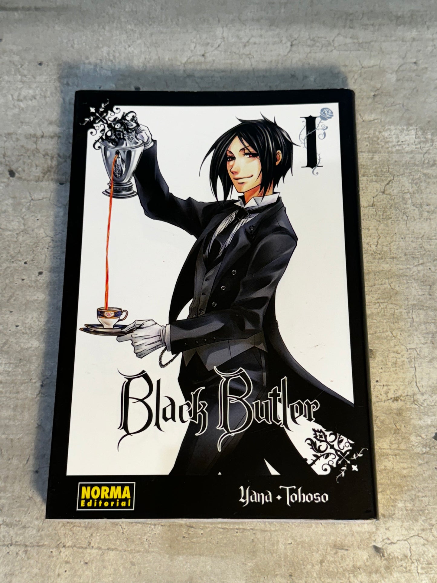 2010 - Yen Press - Black Butler #1 - NM - English 1