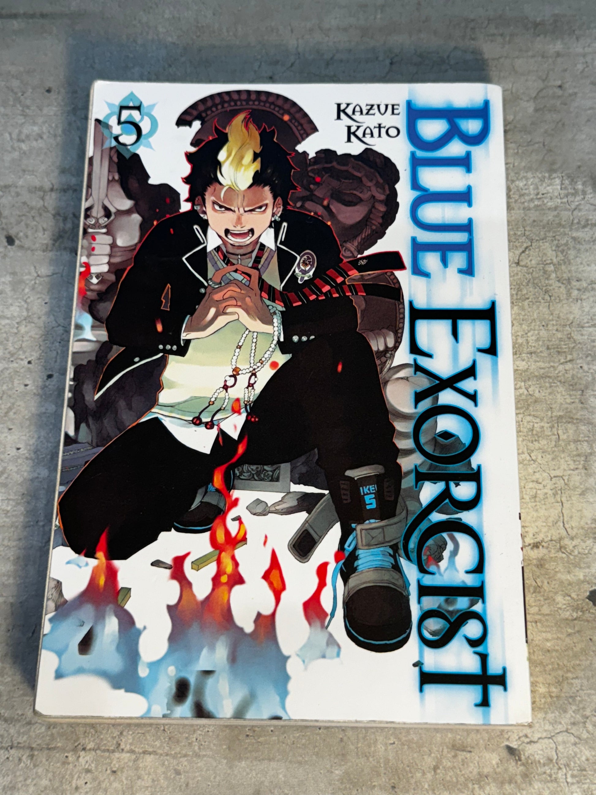 2011 - Viz Comics - Blue Exorcist #5 - VF/NM - English 1