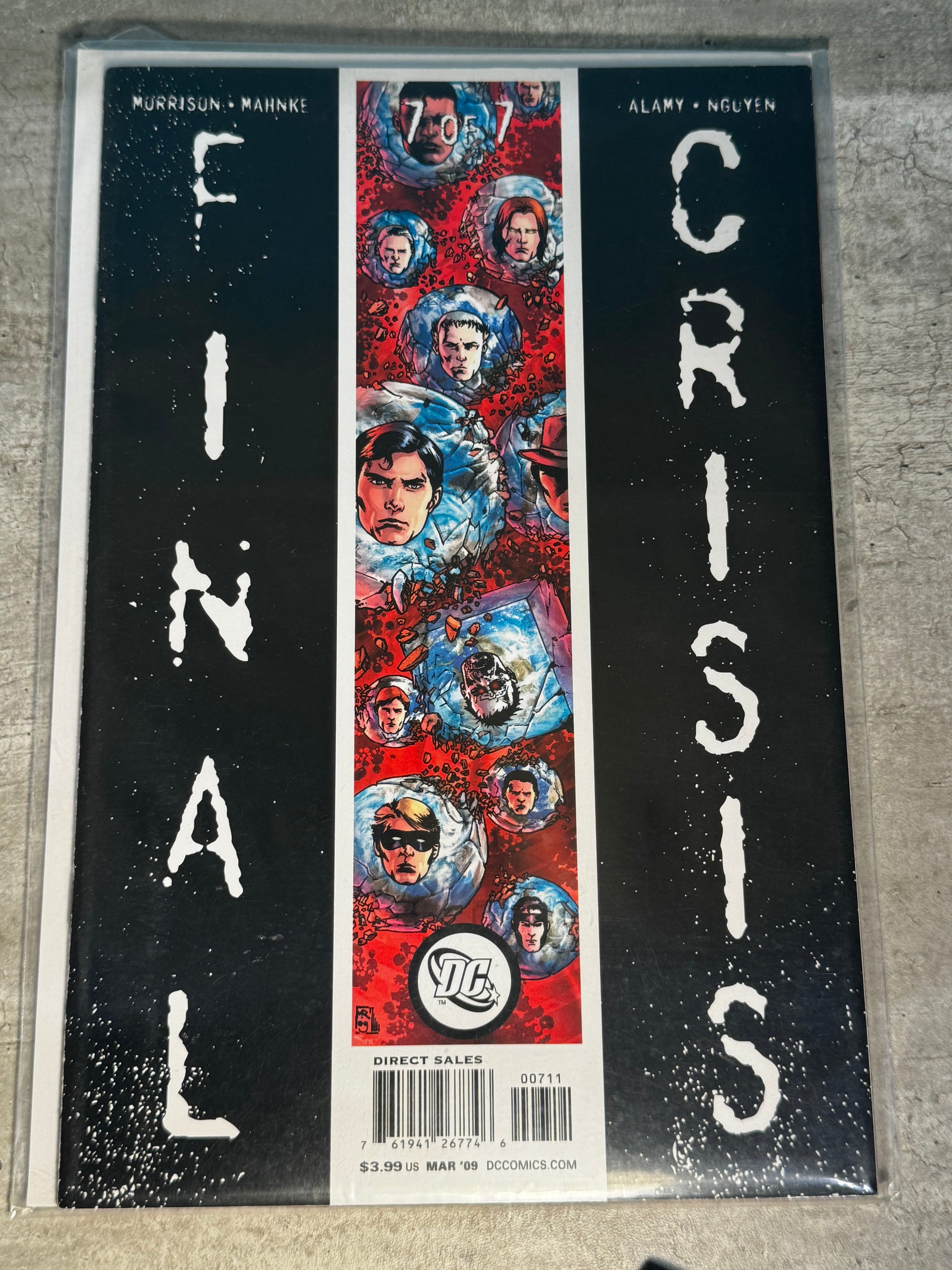 2009 - DC Comics - Final Crisis #7 - M - English 1