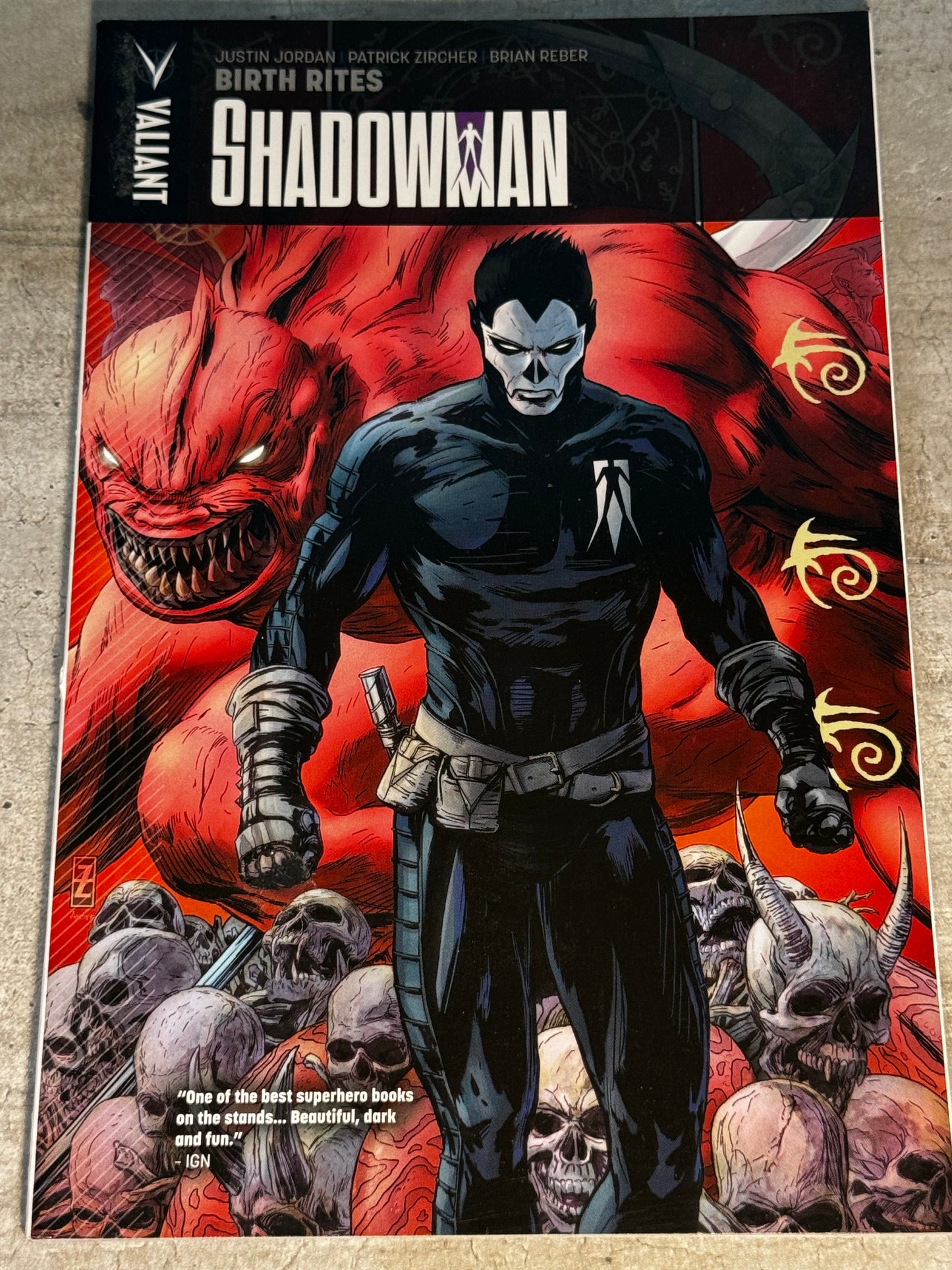 2013 - Valiant Entertainment - Shadowman, Vol. 4 #1 Var. TP - M - Eng 1