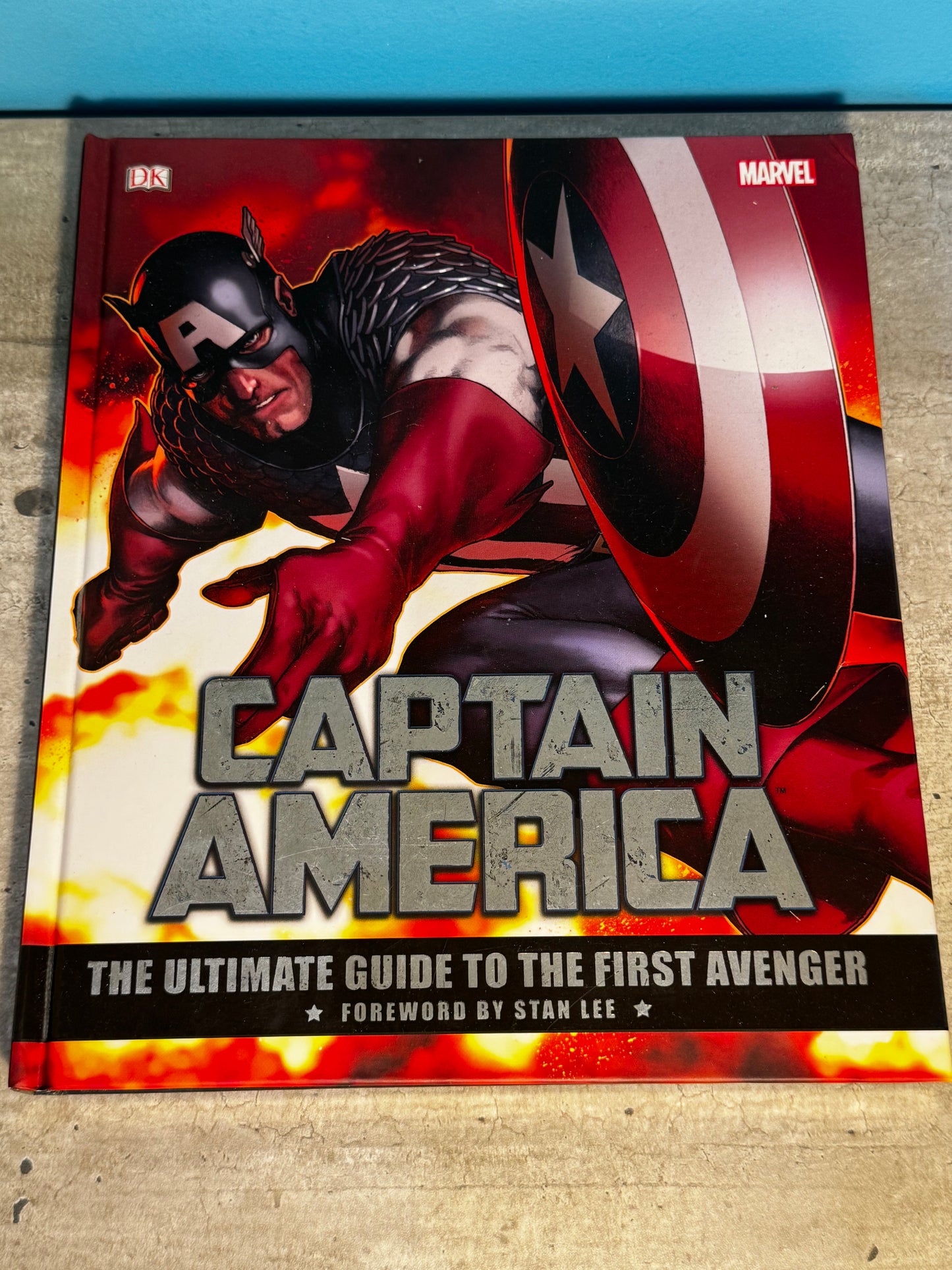 2016 - DK Publishing - Marvel's Captain America #1 Var. HC - M - Eng 1