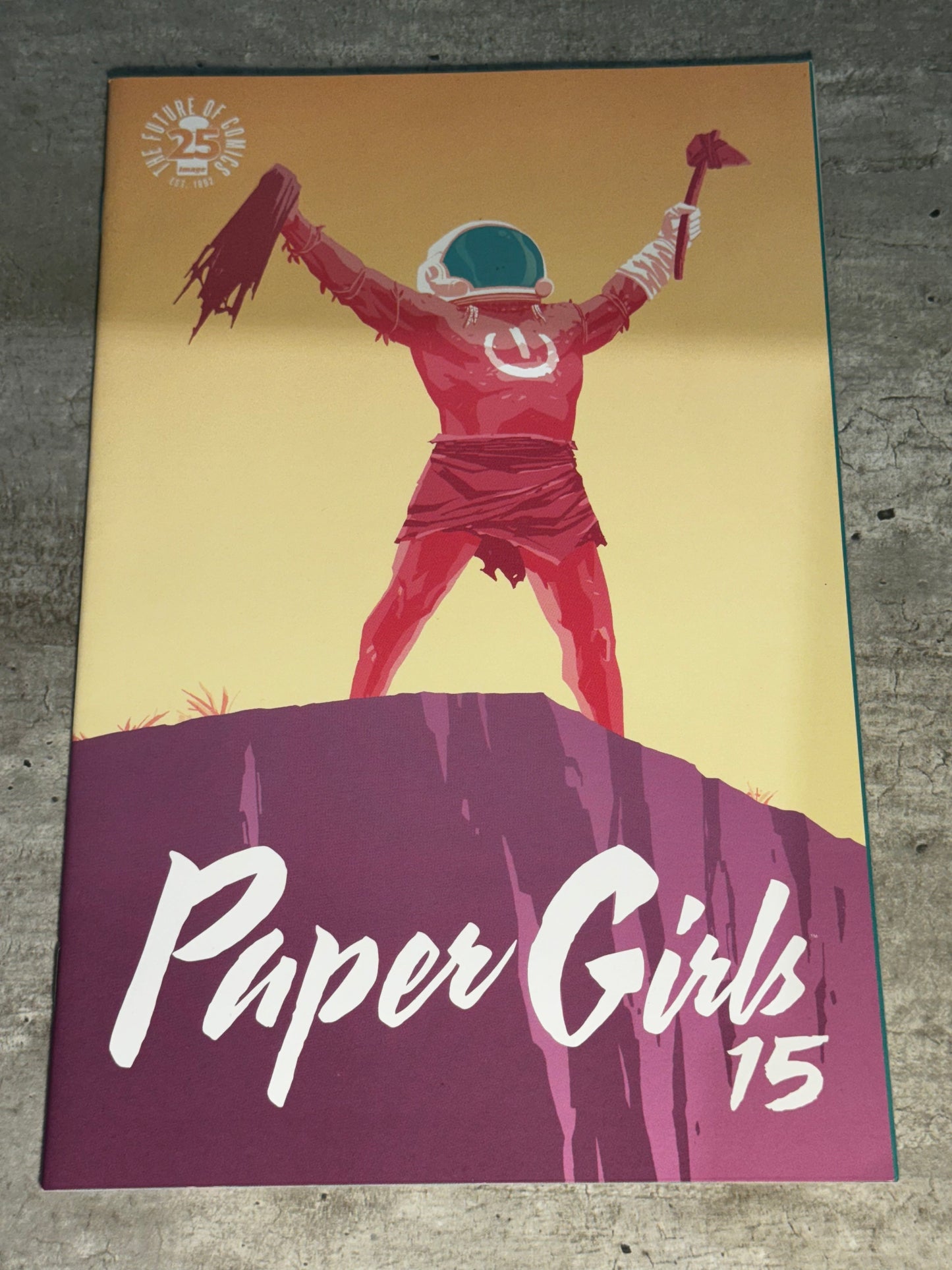 2017 - Planeta Cómic - Paper Girls [ES] #15 - NM+ -  1