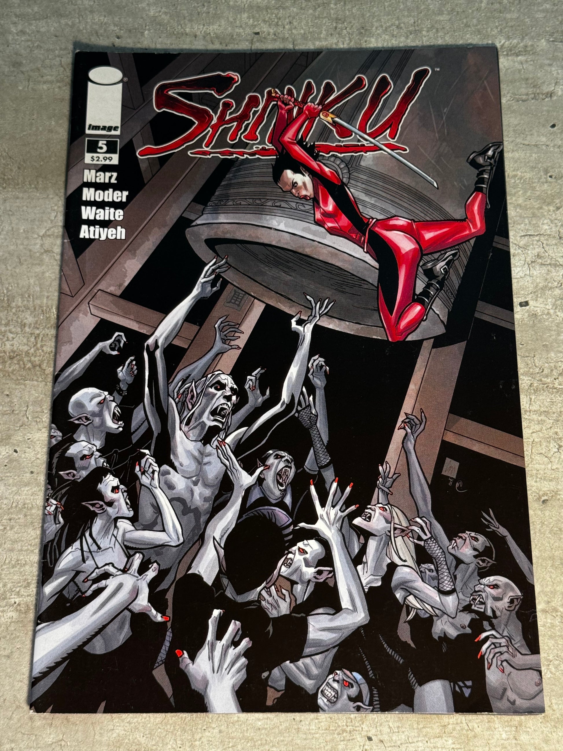 2011 - Image Comics - Shinku #5 - NM+ - Eng 1