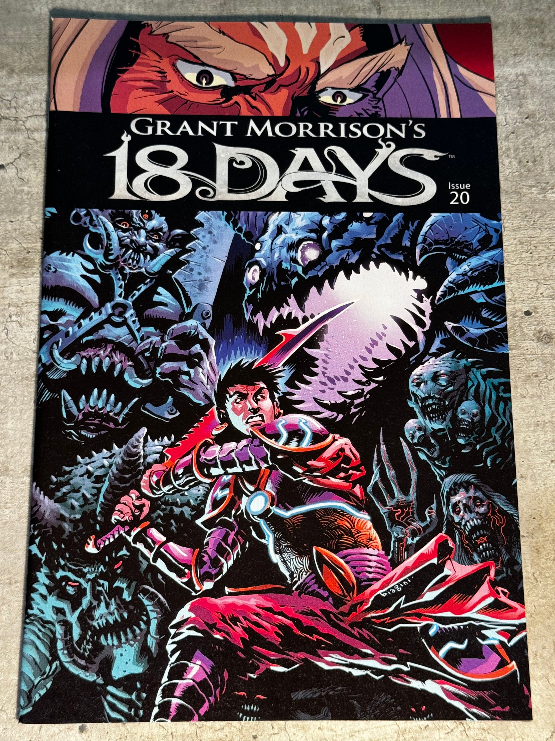 2017 - Graphic India - Grant Morrison's 18 Days #20 Var. A - NM+ - Eng 1