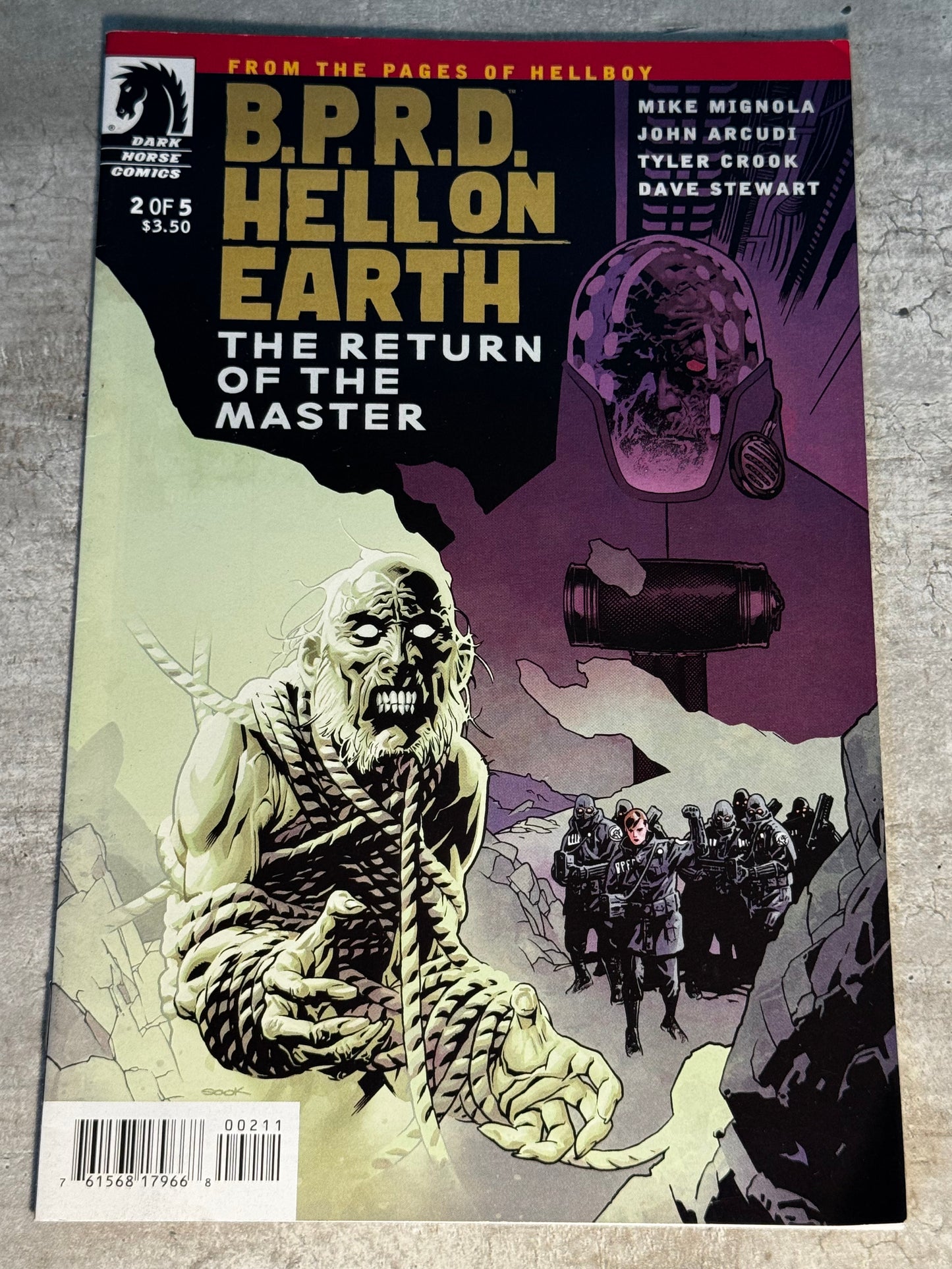 2012 - Dark Horse Comics - B.P.R.D.: Hell on Earth: Return of the Master #2 - NM+ - Eng 1