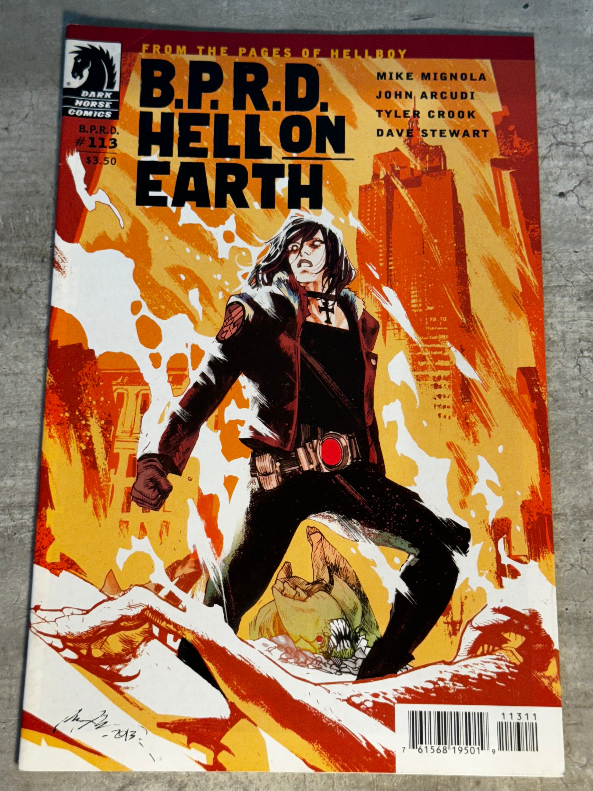 2013 - Dark Horse Comics - B.P.R.D.: Hell on Earth #113 - NM+ - Eng 1