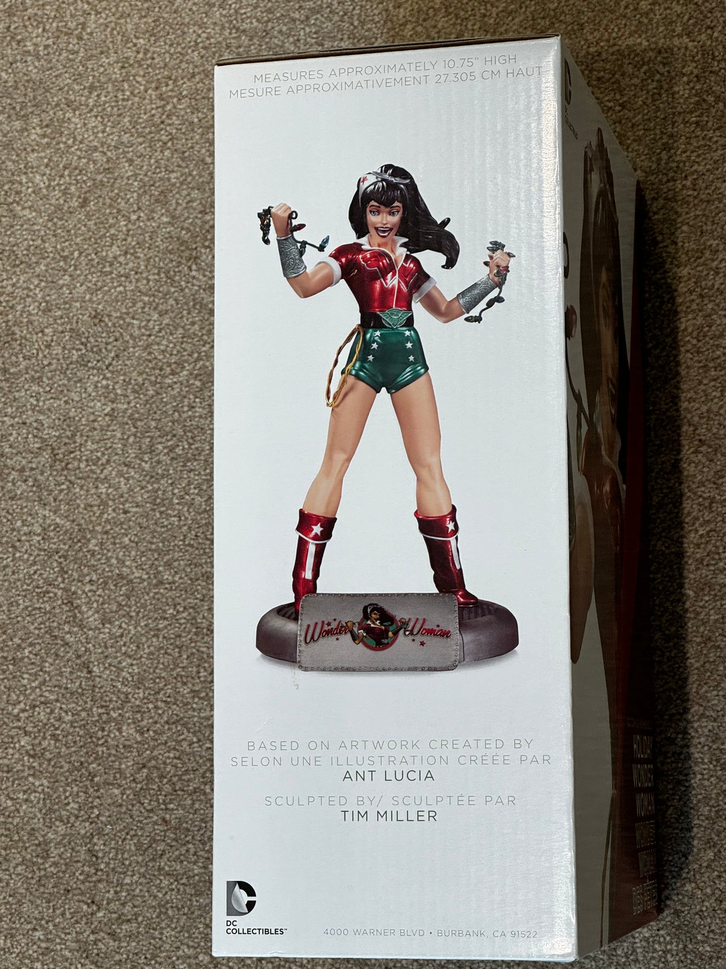 DC Collectibles DC Comics Bombshells: Holiday Wonder Woman Statue 3