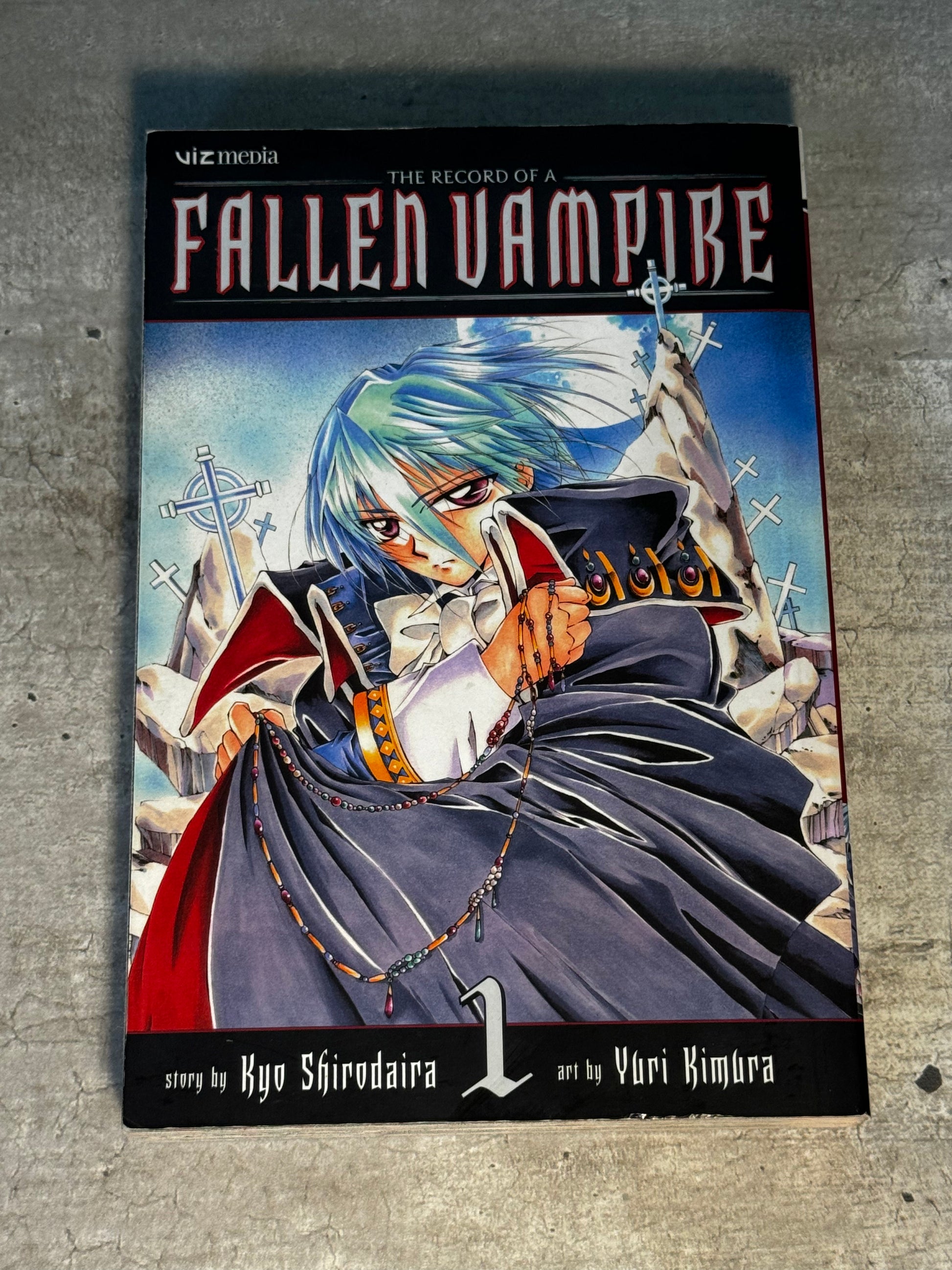 2008 - Viz Comics - The Record of a Fallen Vampire #1 - NM - Eng 1