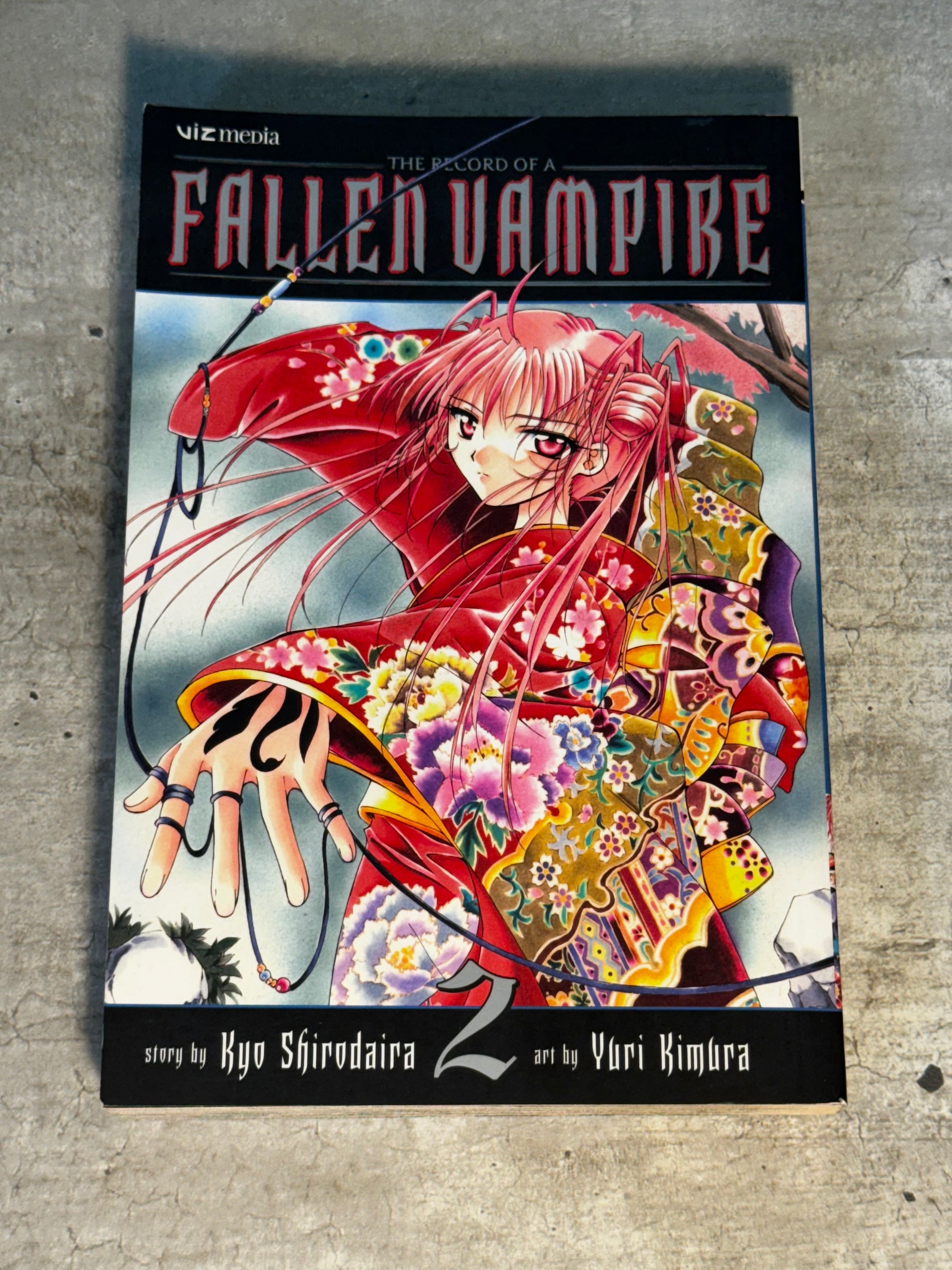 2008 - Viz Comics - The Record of a Fallen Vampire #2 - NM - Eng 1