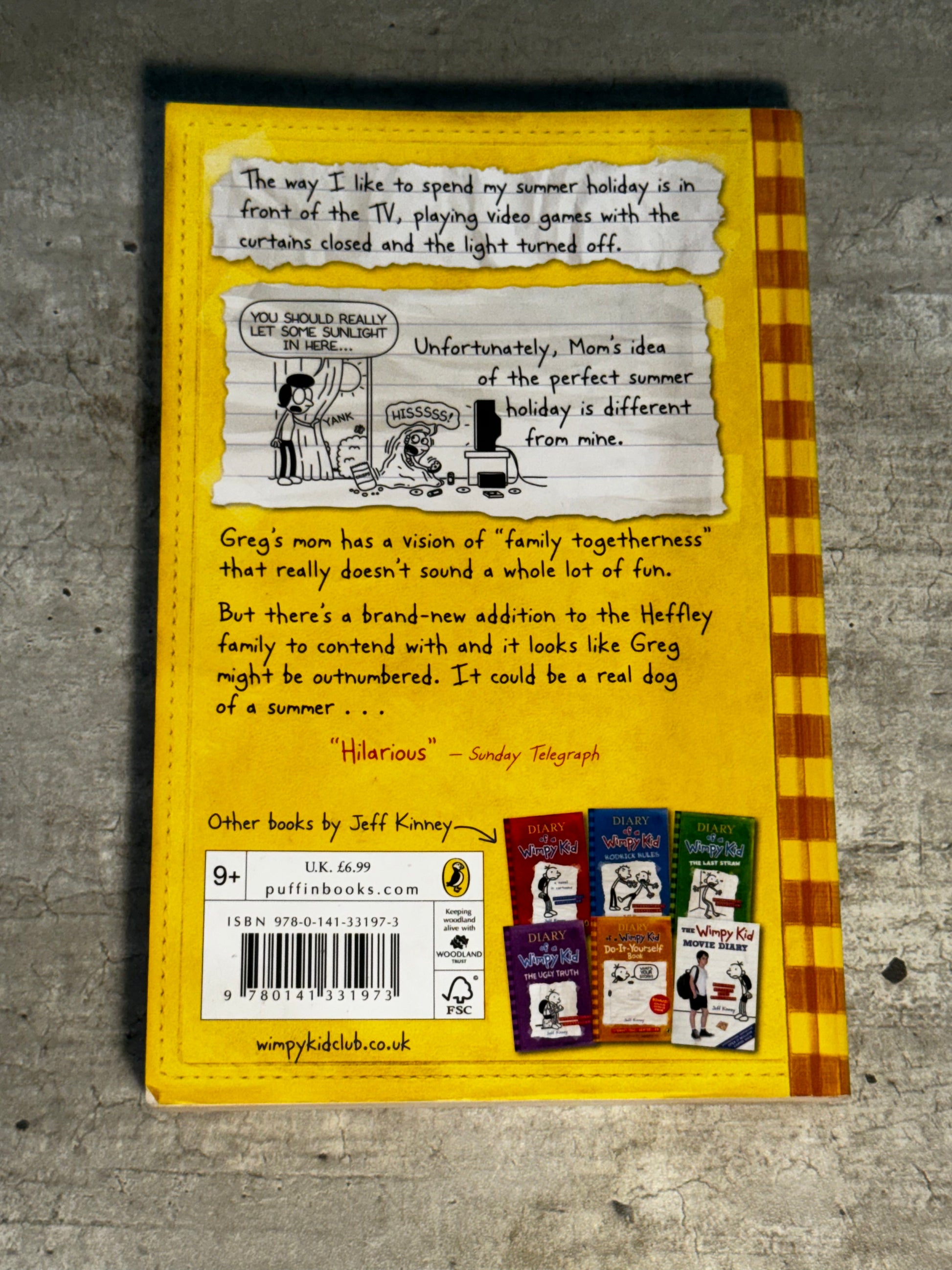 2014 - Penguin Random House - Diary Of A Wimpy Kid - Dog Days # - VF+ - Eng 2