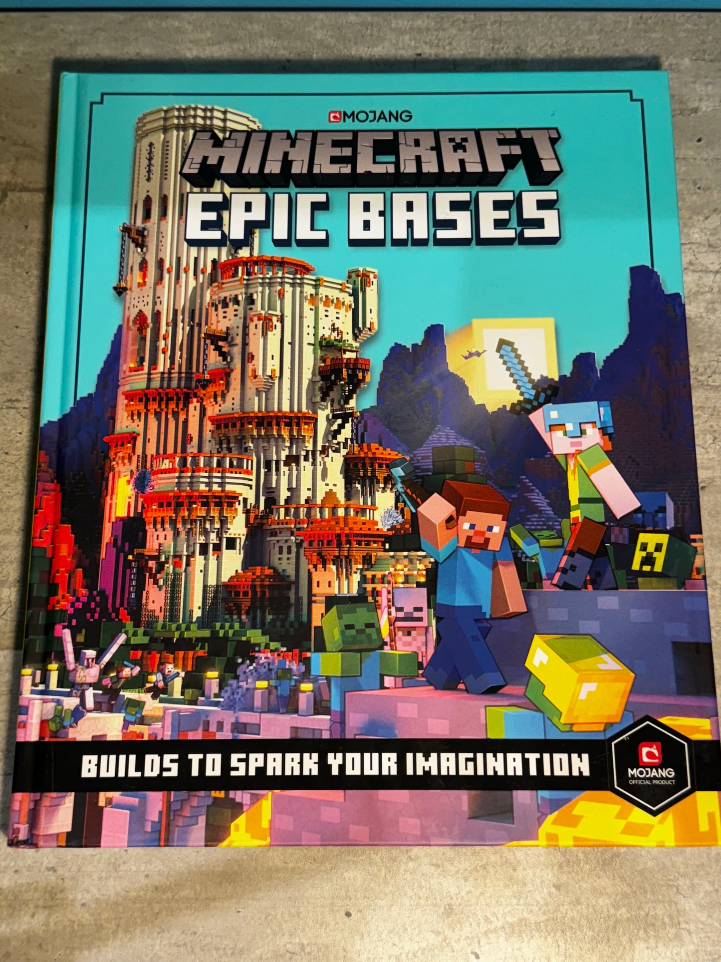 2020 - Egmont - Minecraft - Epic Bases #1 - NM+ - Eng 1