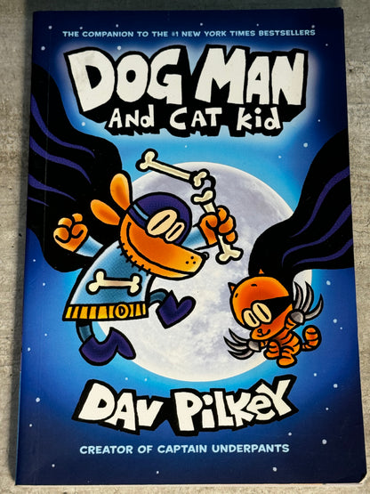 2021 - Graphix - Dog Man - And Cat Kid #4 Var. B - NM+ - Eng 1