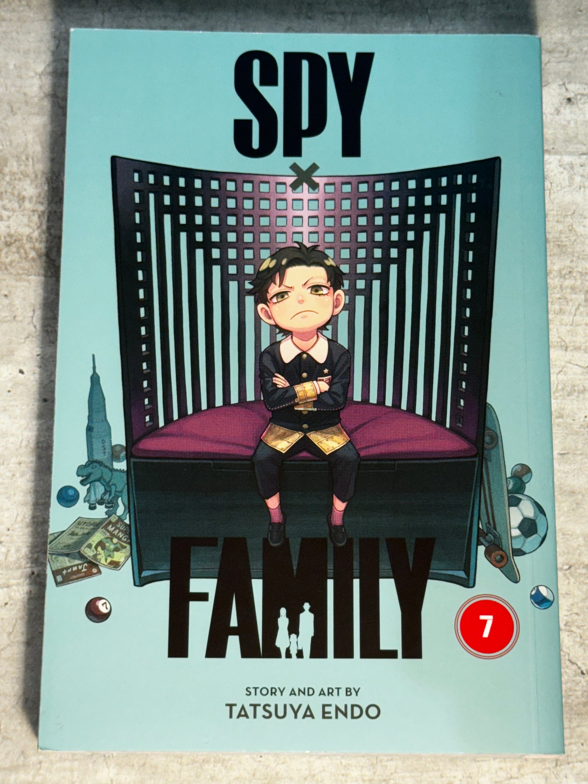 2022 - Viz Comics - Spy X Family #7 - NM+ - Eng 1