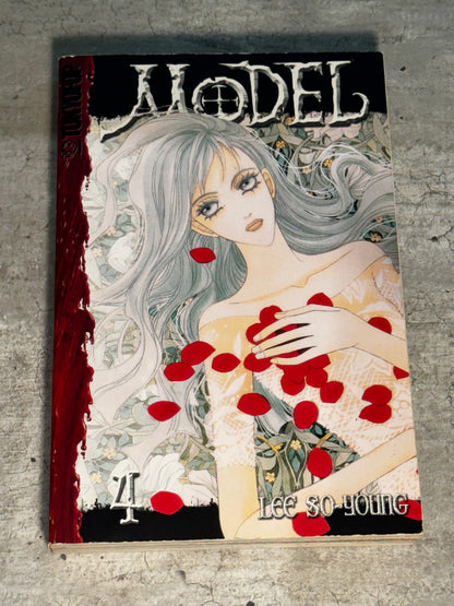 2004 - Tokyopop - Model #4 - NM- - Eng 1