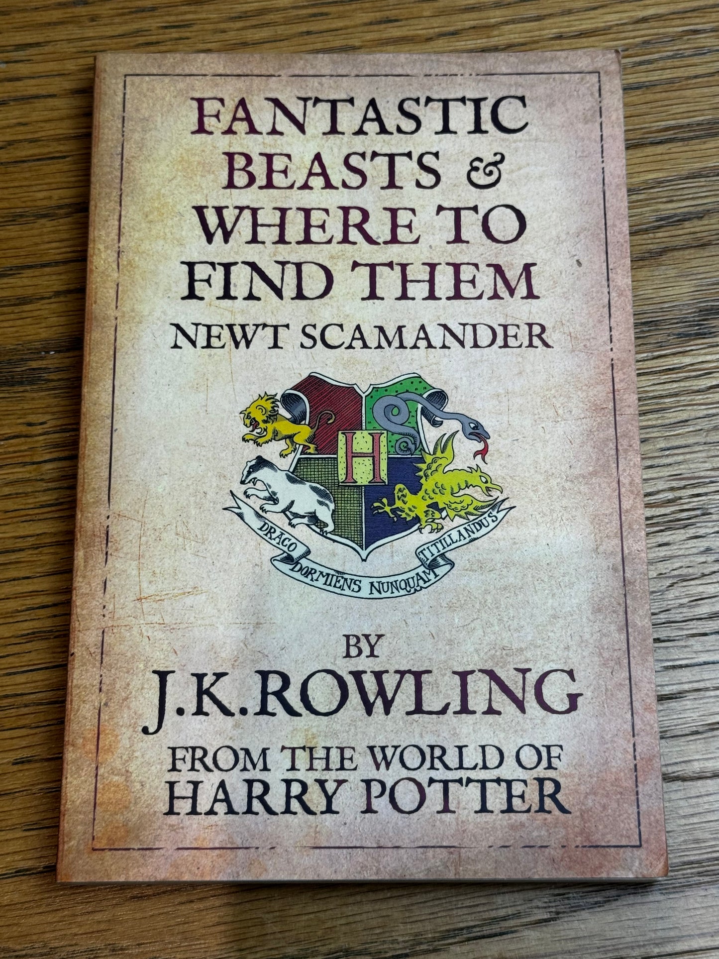 2001 - Obscurus Books - Fantastic Beasts & Where to Find Them #1 - NM/M - Eng 1