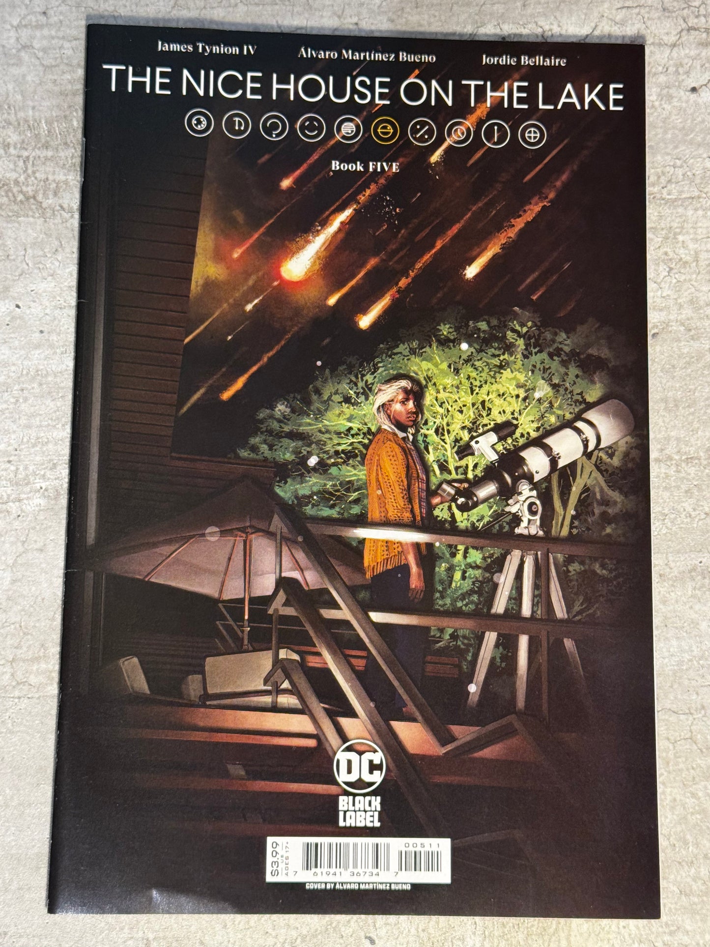 2021 - DC Comics - The Nice House on the Lake #5 Var. A - NM+ - Eng 1