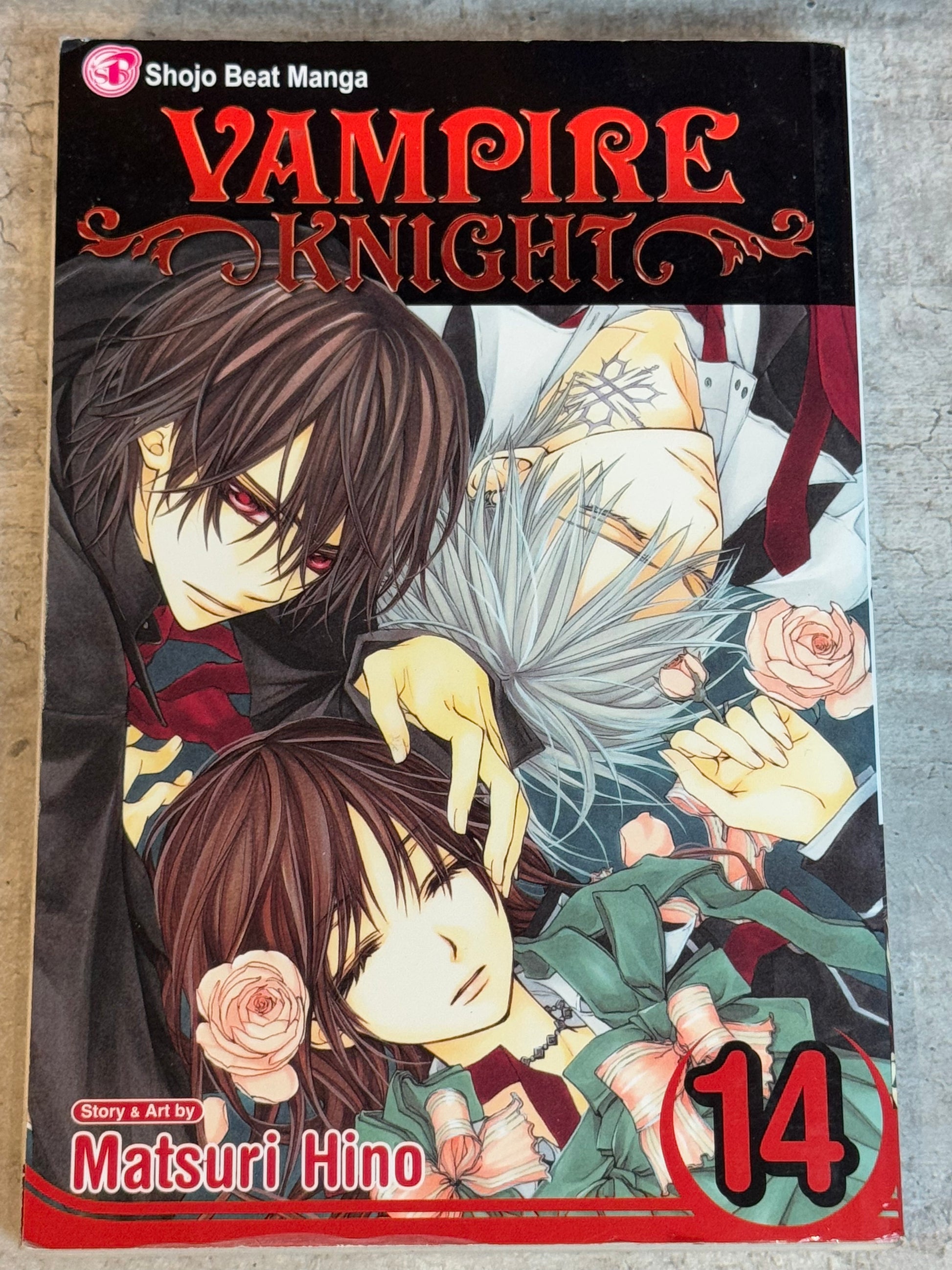 2012 - Viz Comics - Vampire Knight #14 - VF/NM - Eng 1